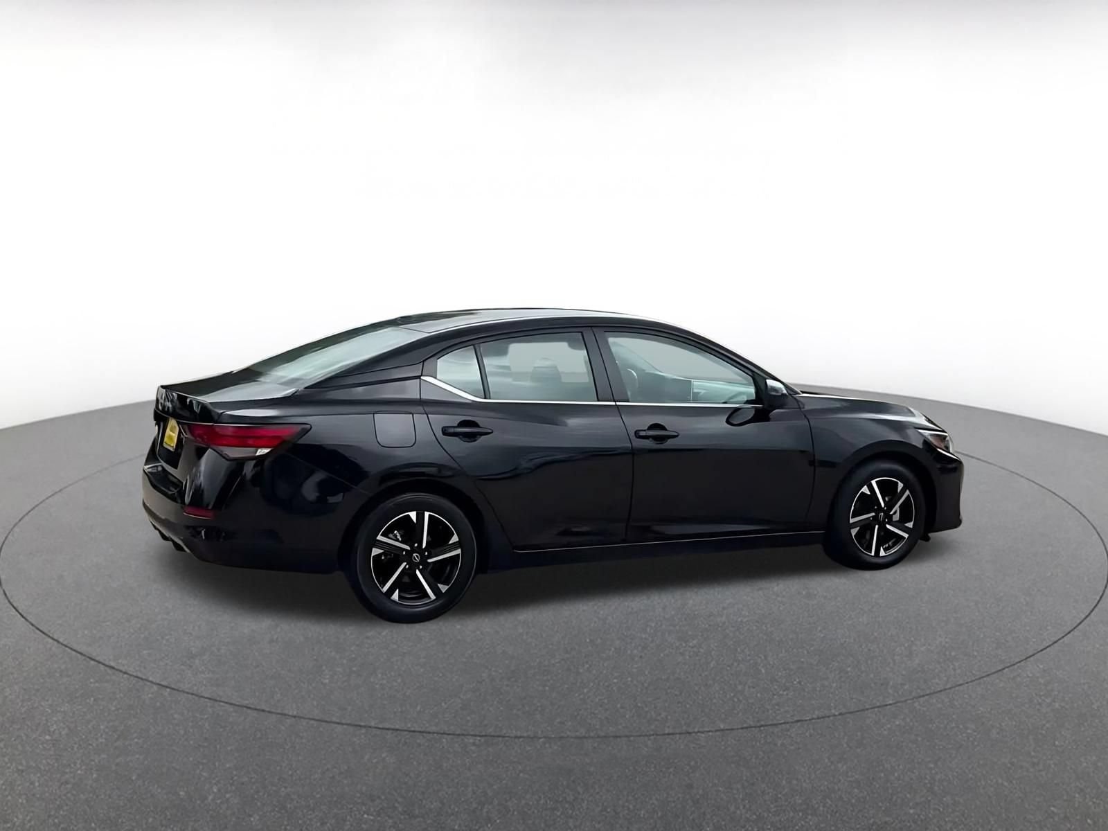Thumbnail: 2025 Nissan Sentra - 11
