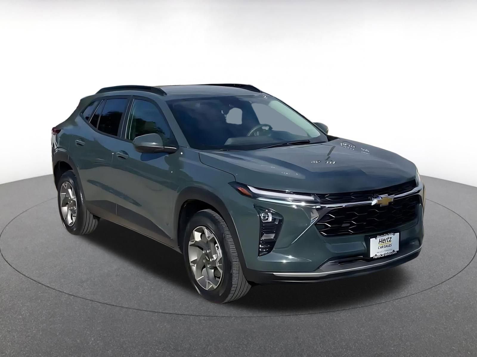 Thumbnail: 2025 Chevrolet Trax - 2
