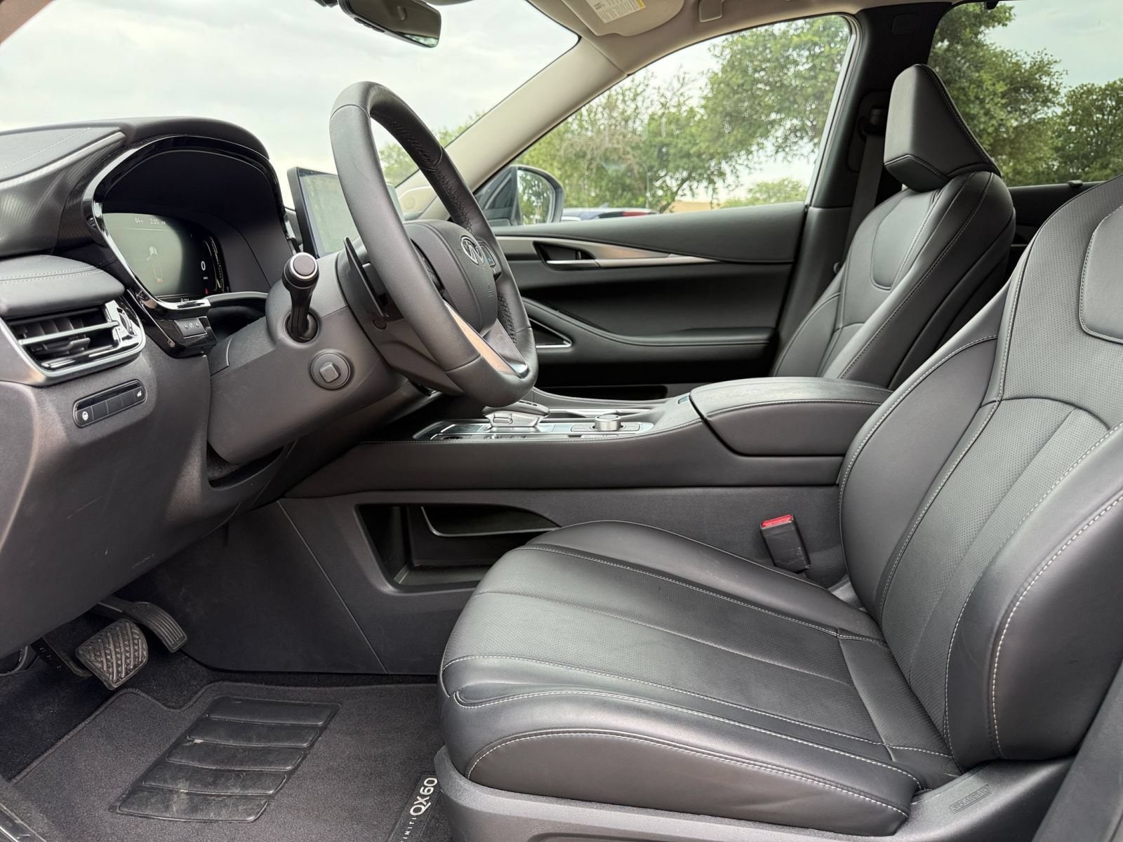 Thumbnail: 2026 INFINITI QX60 - 29