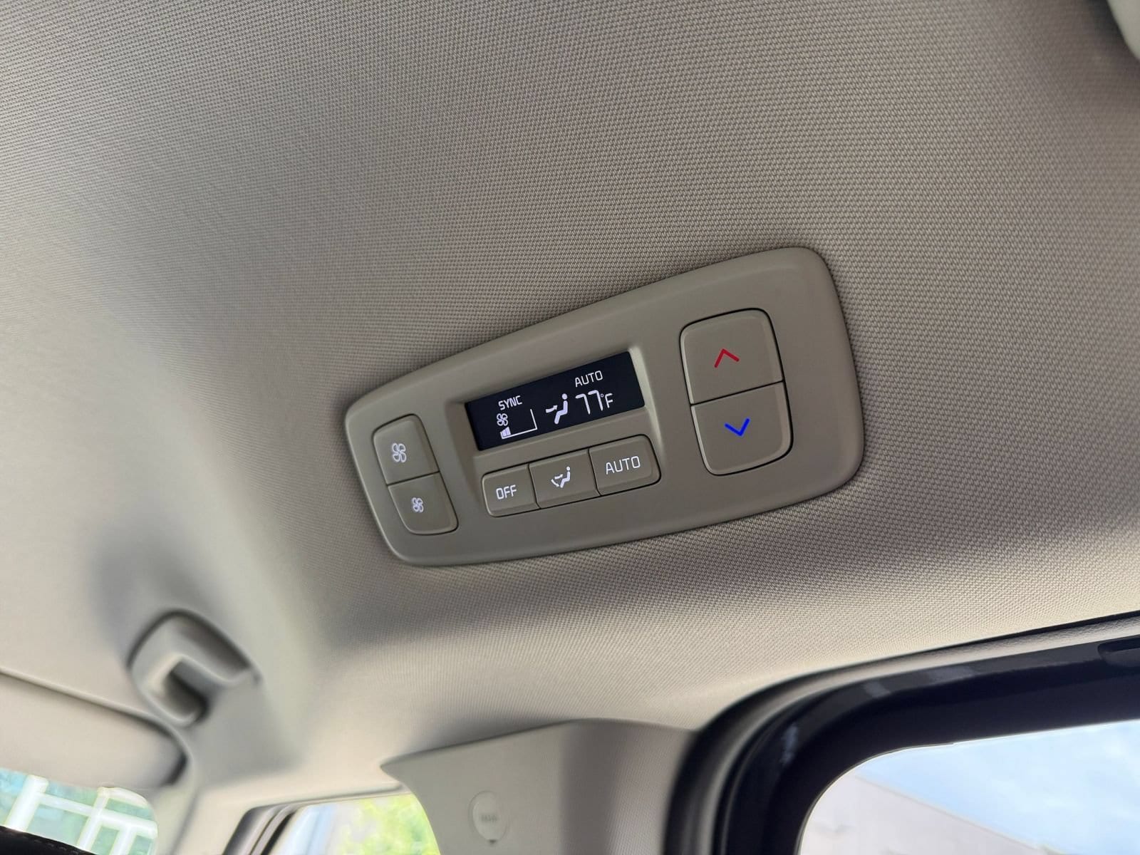Thumbnail: 2026 Kia Carnival - 24