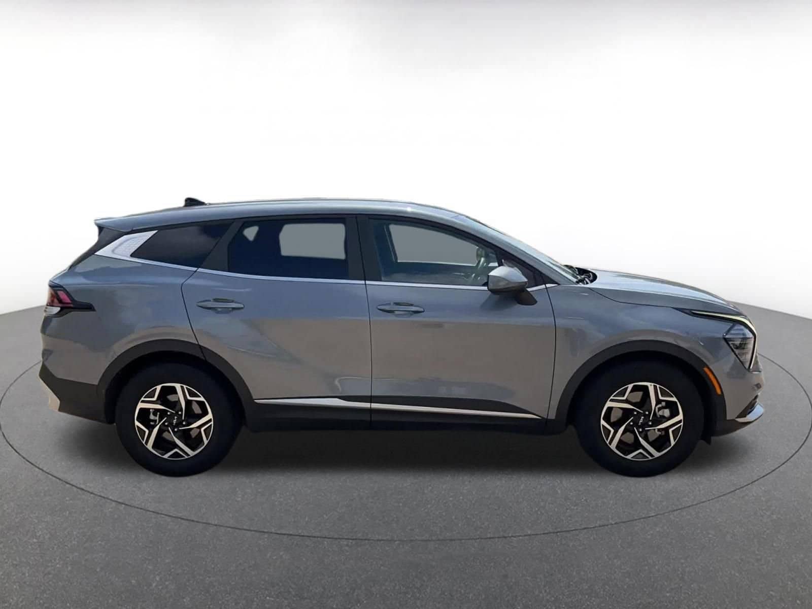Thumbnail: 2025 Kia Sportage - 16