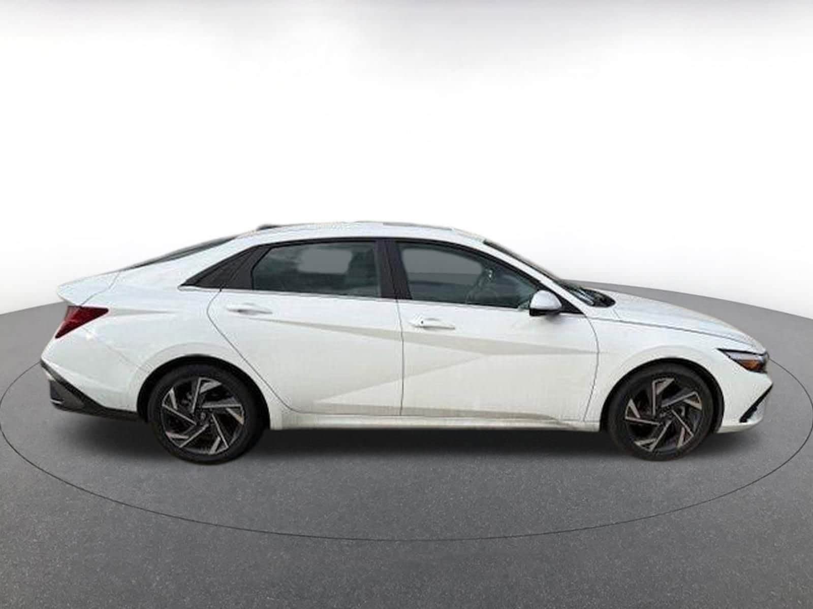 Thumbnail: 2025 Hyundai Elantra - 5