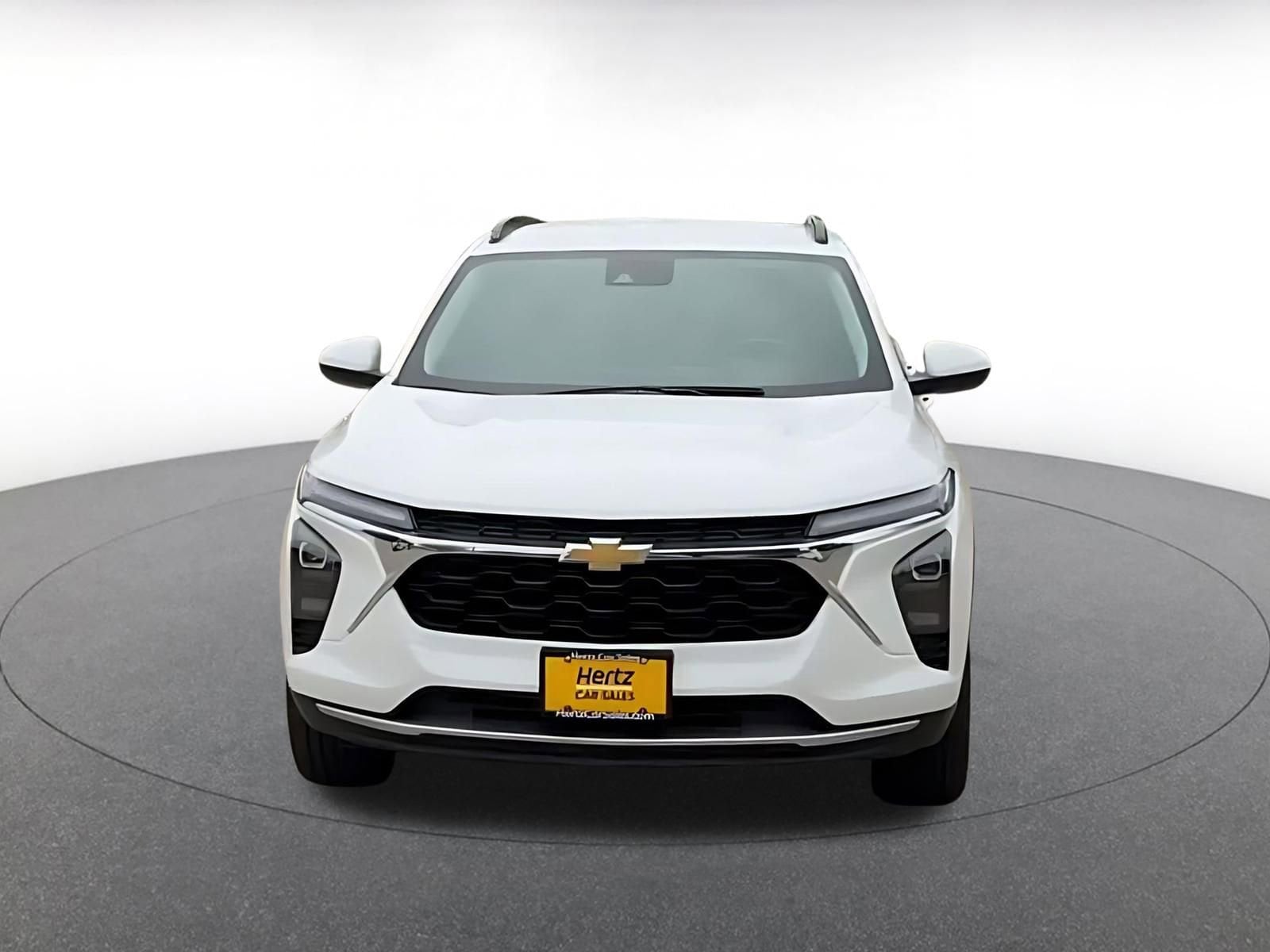 Thumbnail: 2025 Chevrolet Trax - 4