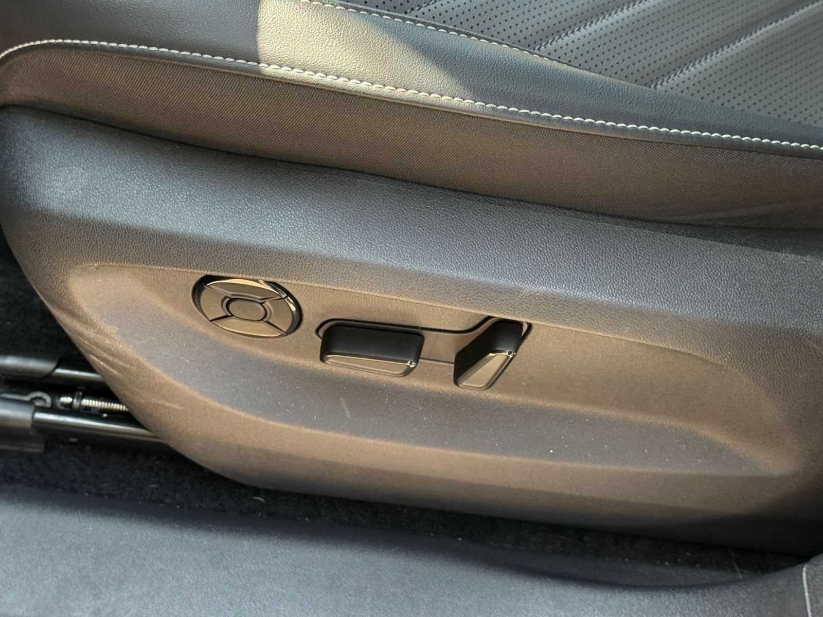 Thumbnail: 2026 Volkswagen Tiguan - 21