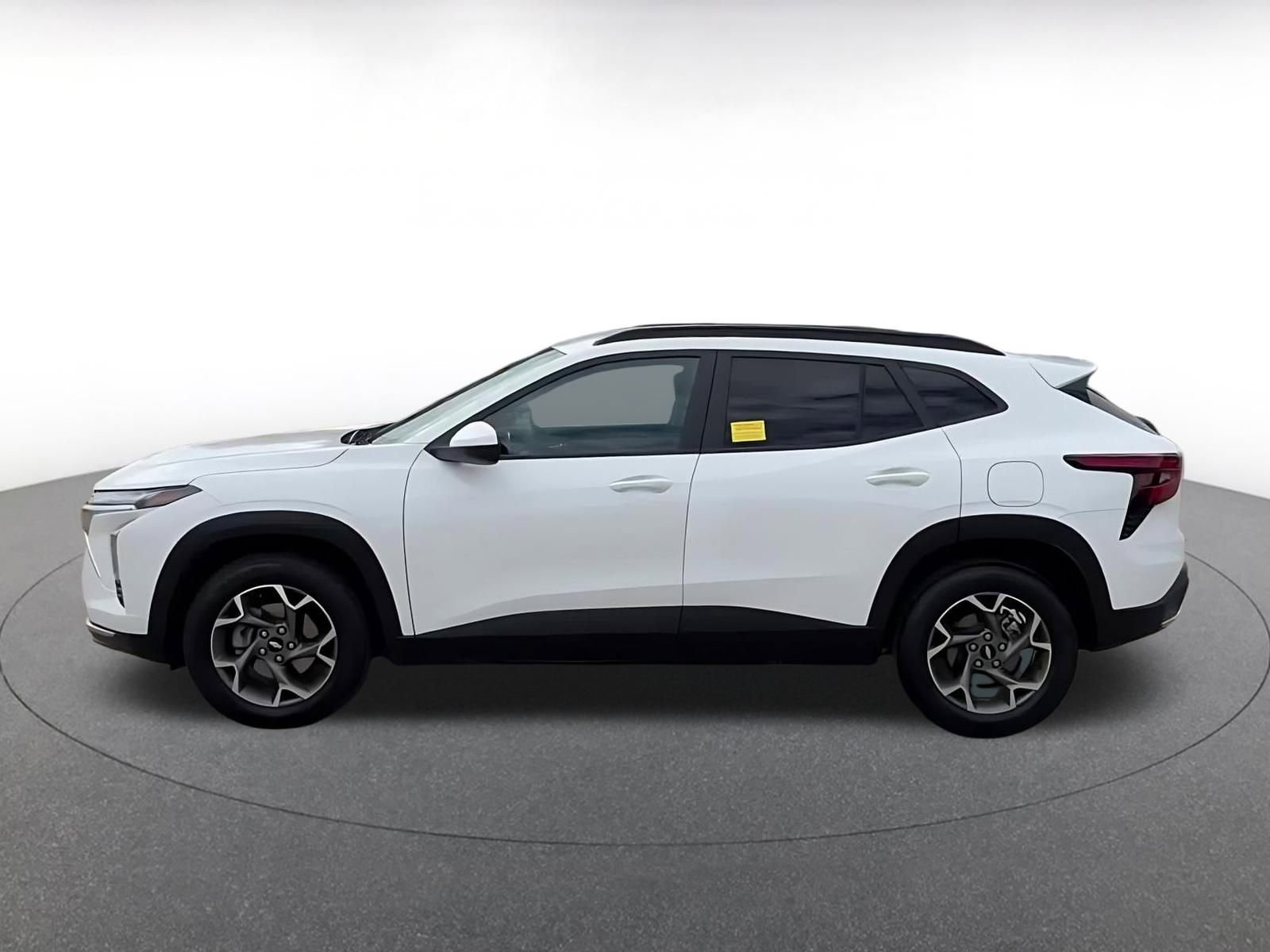 Thumbnail: 2025 Chevrolet Trax - 9