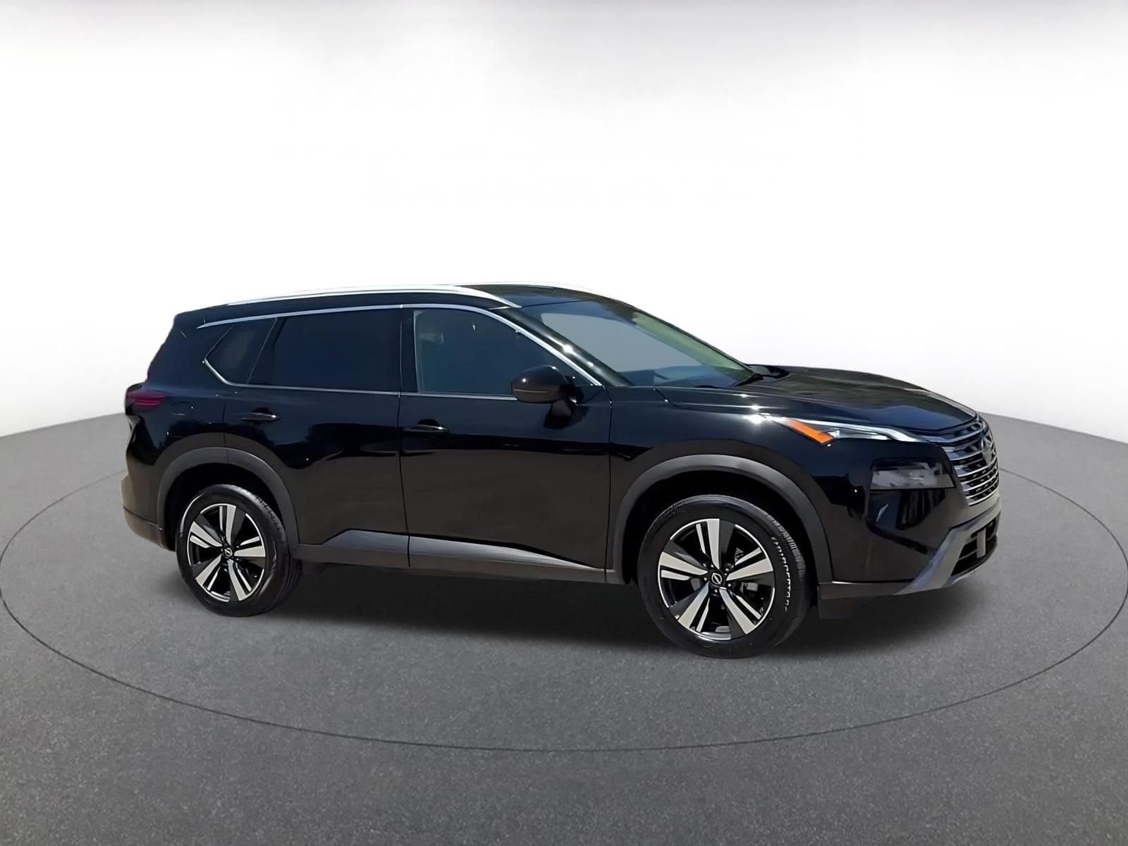 Thumbnail: 2026 Nissan Rogue - 2