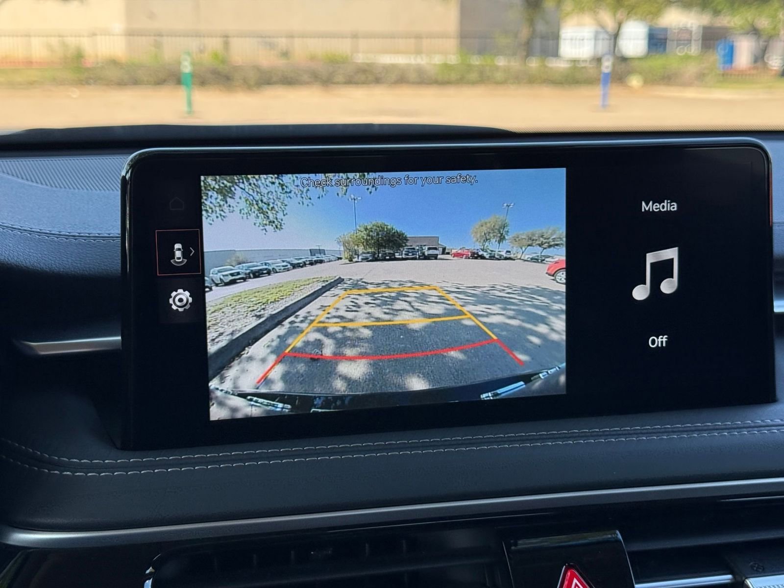 Thumbnail: 2025 Genesis G70 - 25