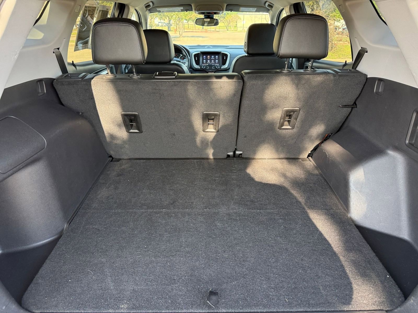 Thumbnail: 2024 GMC Terrain - 32