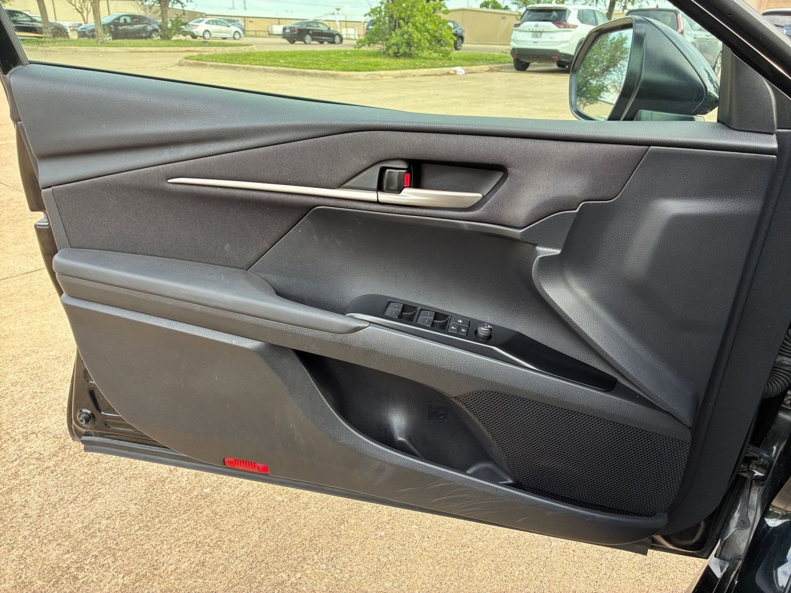 Thumbnail: 2025 Toyota Camry - 18