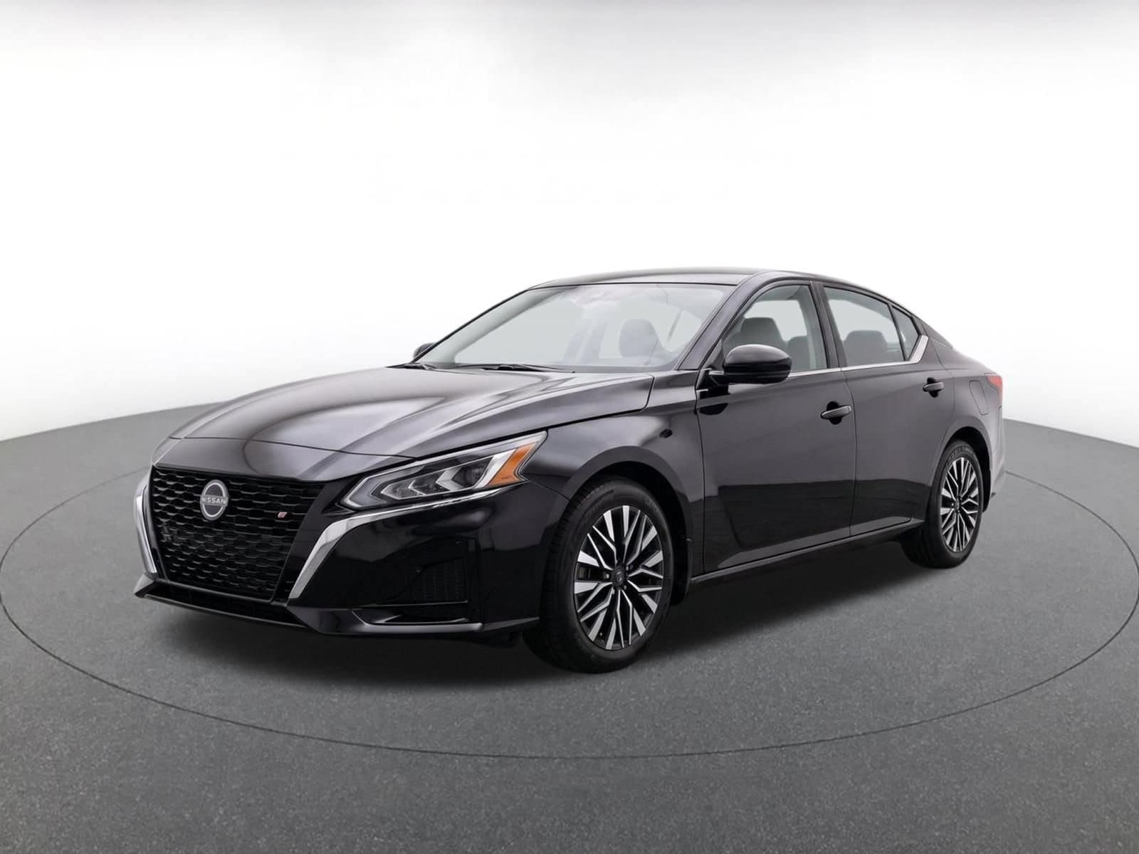 Thumbnail: 2025 Nissan Altima - 3