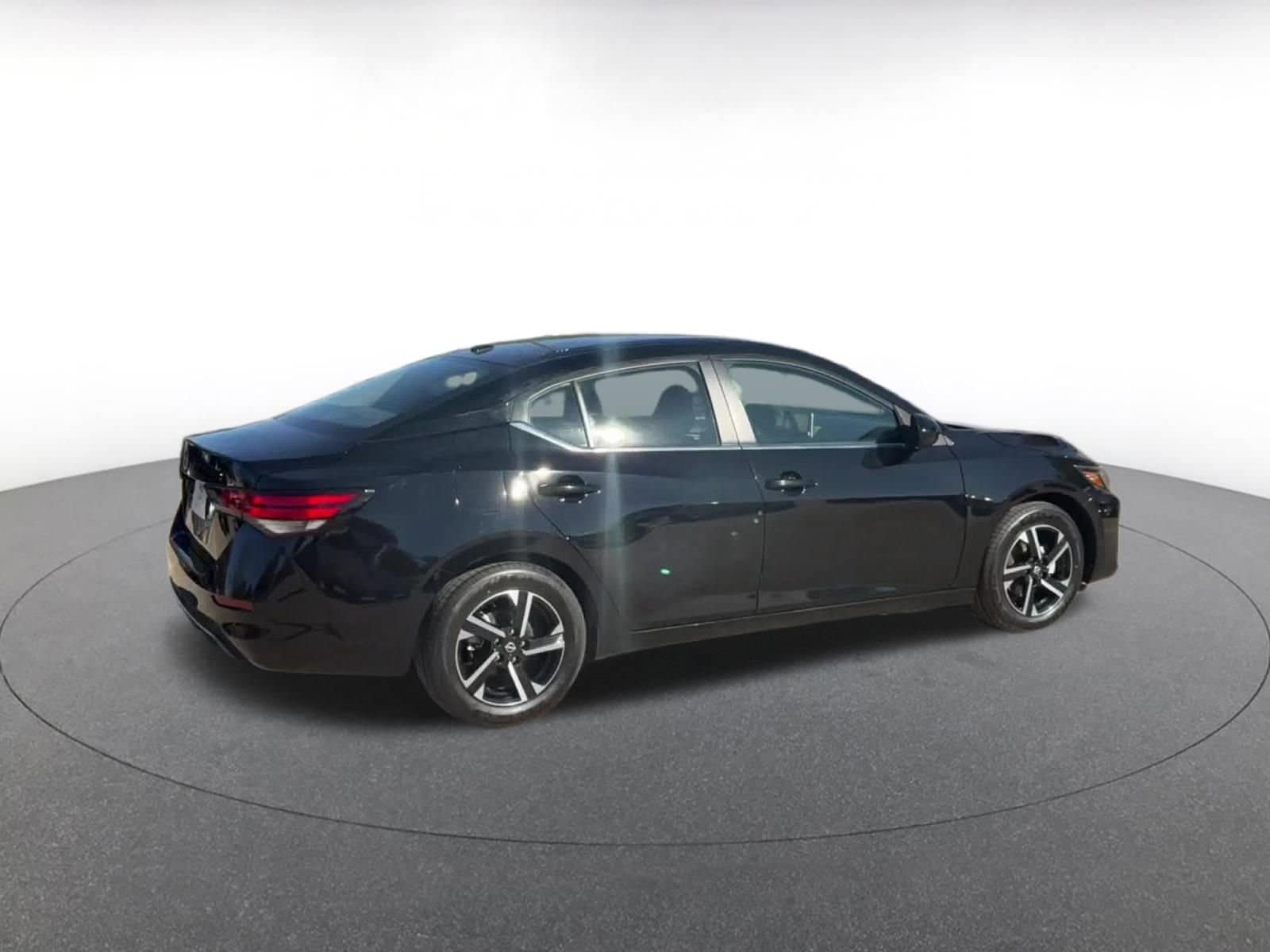 Thumbnail: 2025 Nissan Sentra - 14