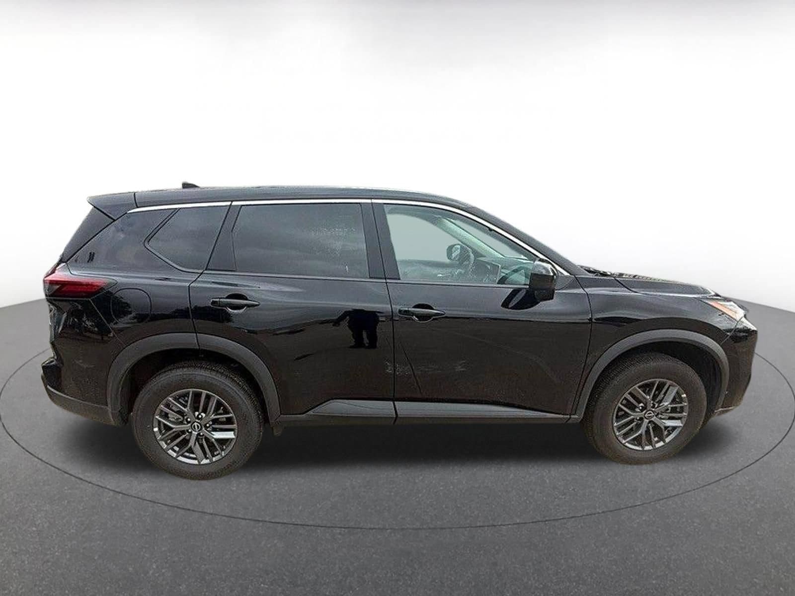 Thumbnail: 2026 Nissan Rogue - 5