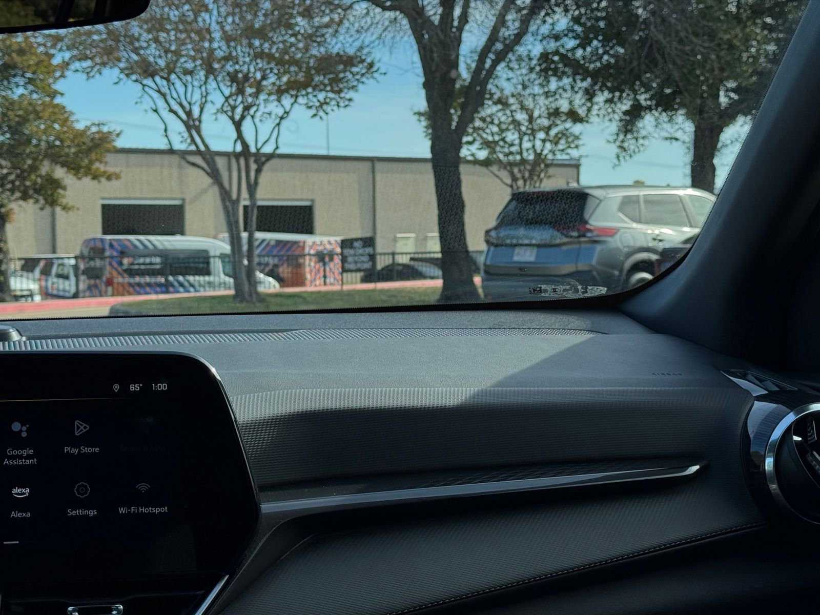 Thumbnail: 2025 Chevrolet Equinox - 35