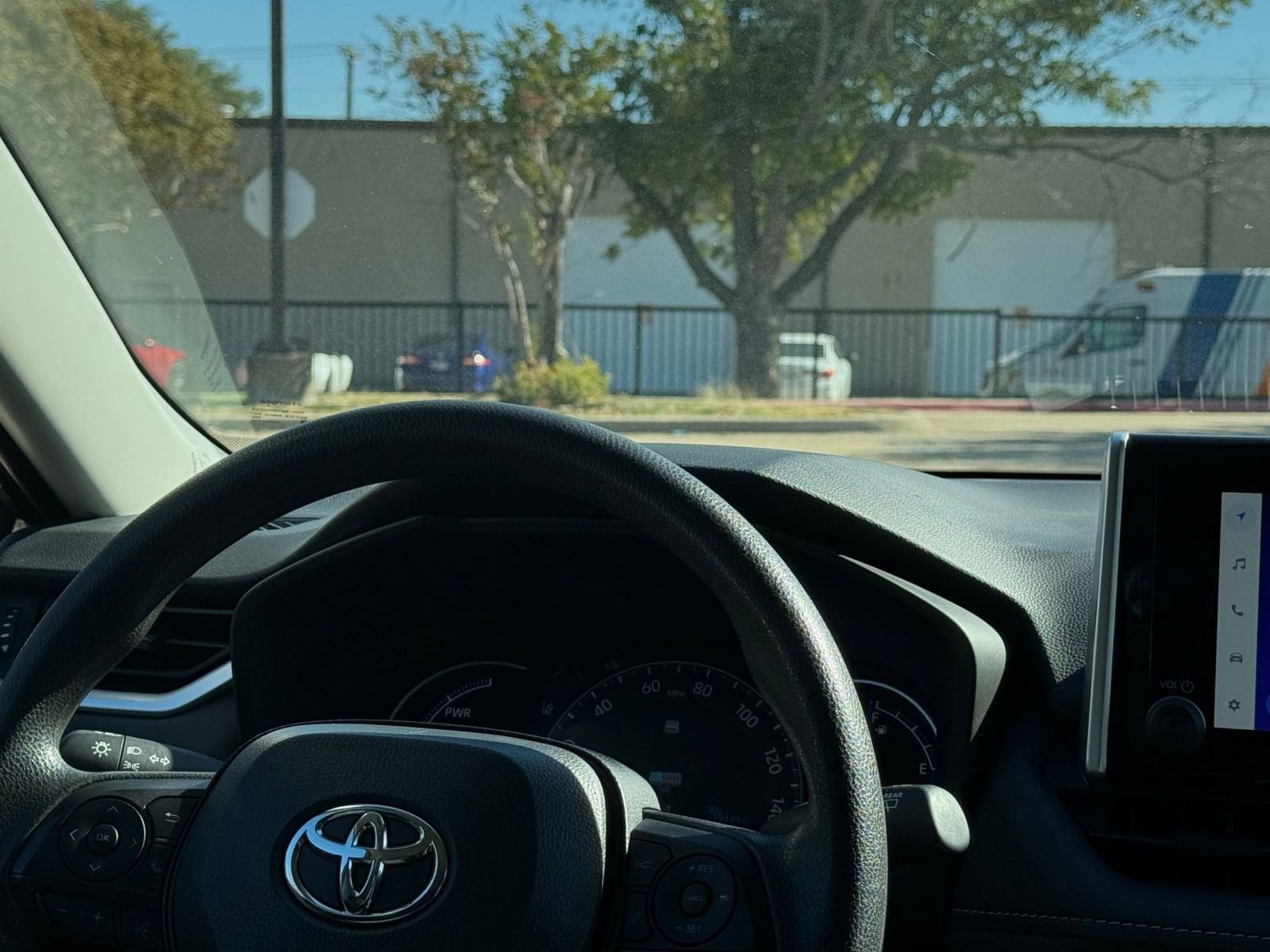 Thumbnail: 2025 Toyota RAV4 - 34