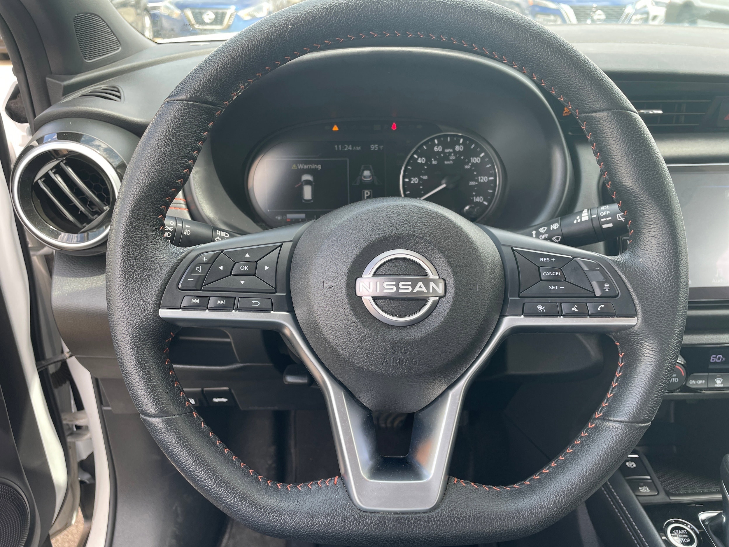 2024 Nissan Kicks SR 26