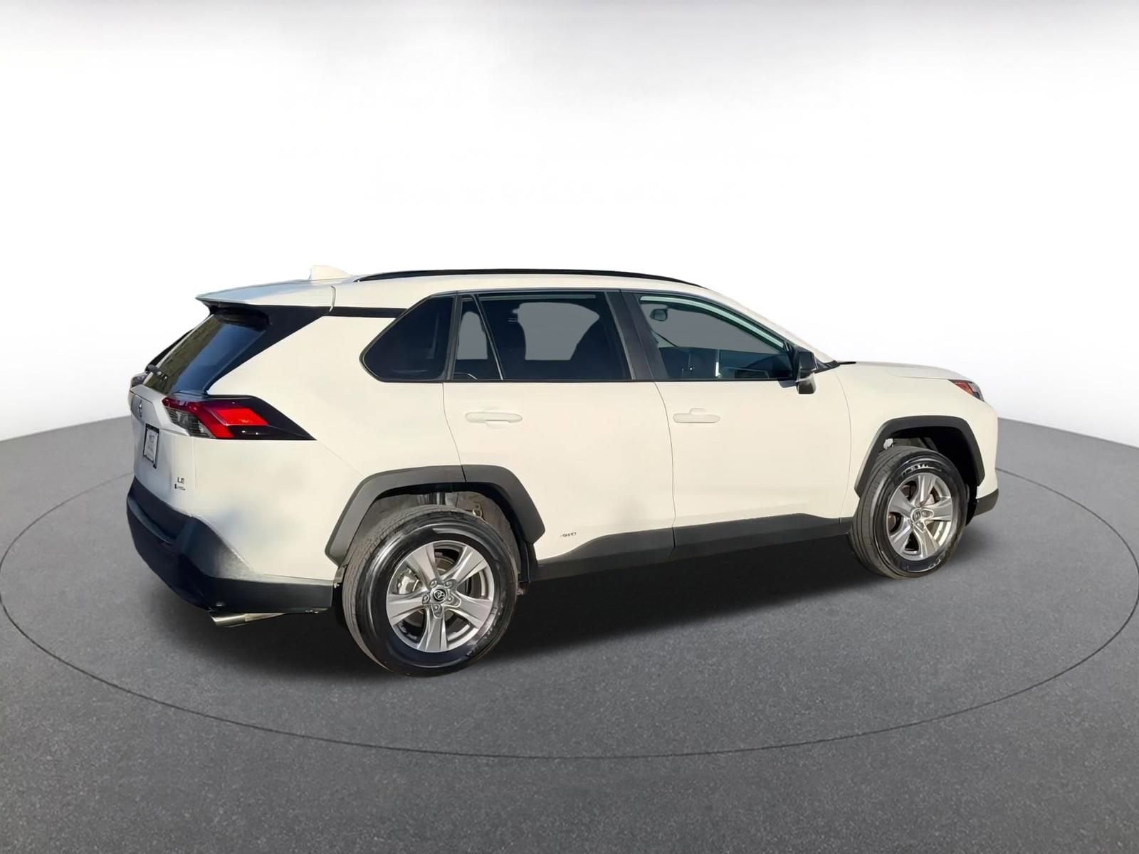 Thumbnail: 2025 Toyota RAV4 - 12