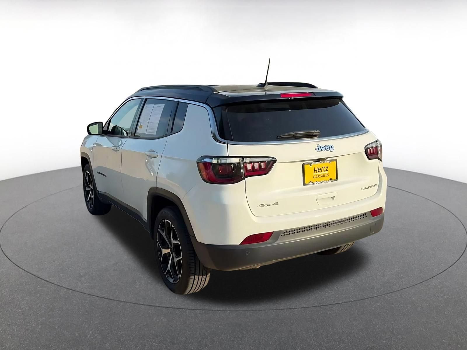 2025 Jeep Compass Limited - Photo 10