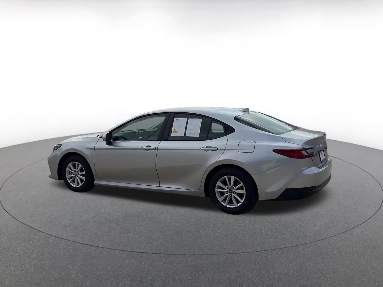 Thumbnail: 2025 Toyota Camry - 10