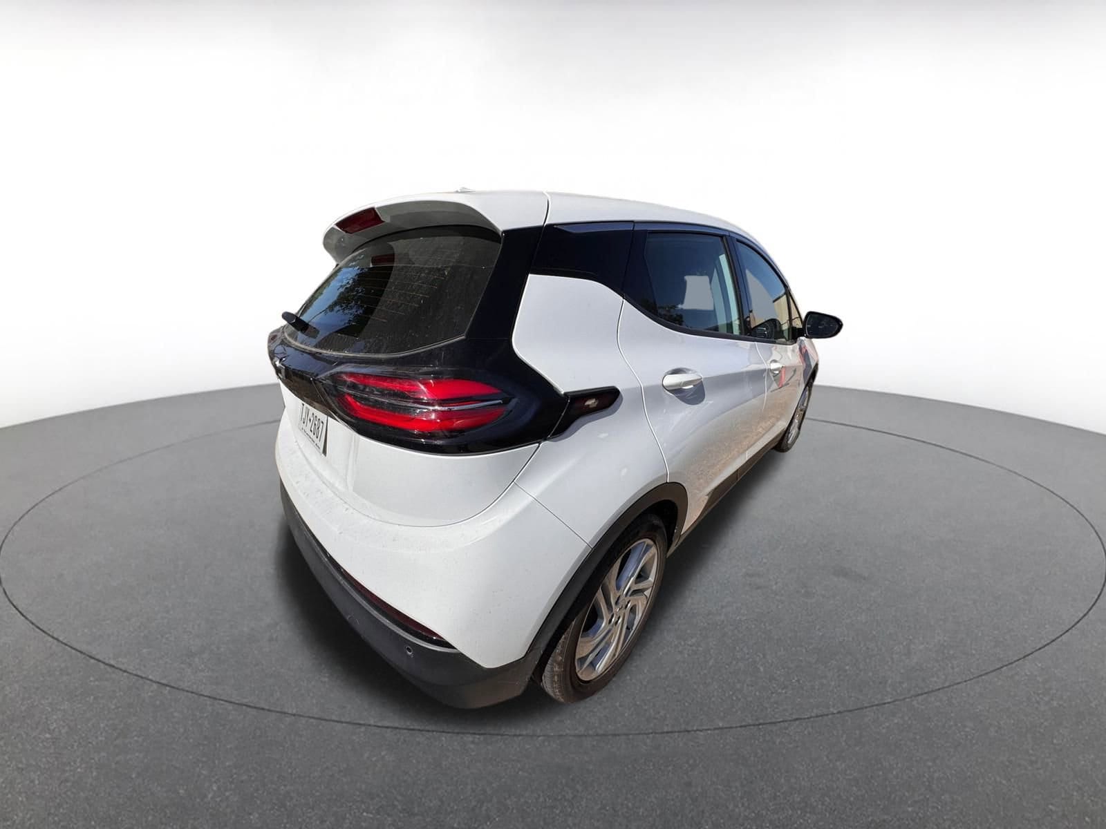 Thumbnail: 2023 Chevrolet Bolt EV - 4