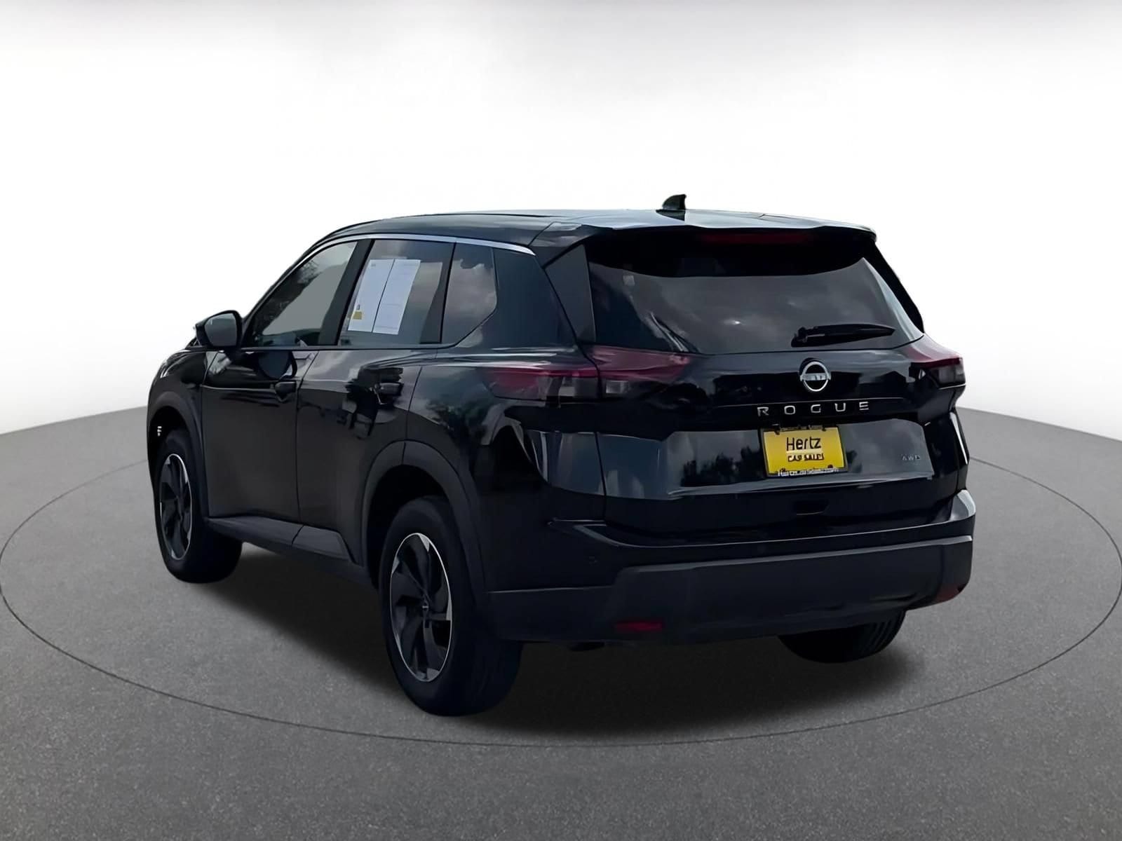 Thumbnail: 2026 Nissan Rogue - 10