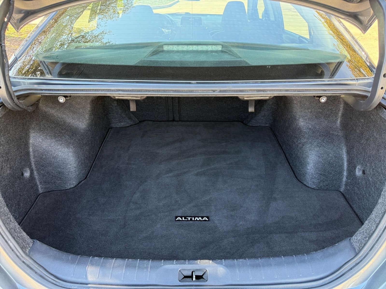 Thumbnail: 2025 Nissan Altima - 31