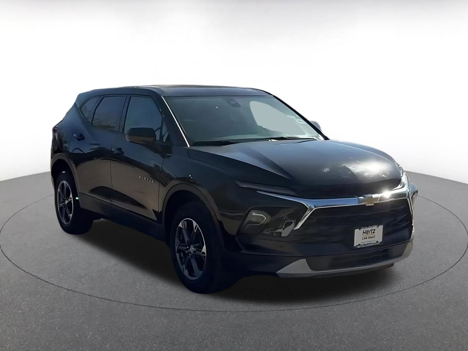 Thumbnail: 2025 Chevrolet Blazer - 3