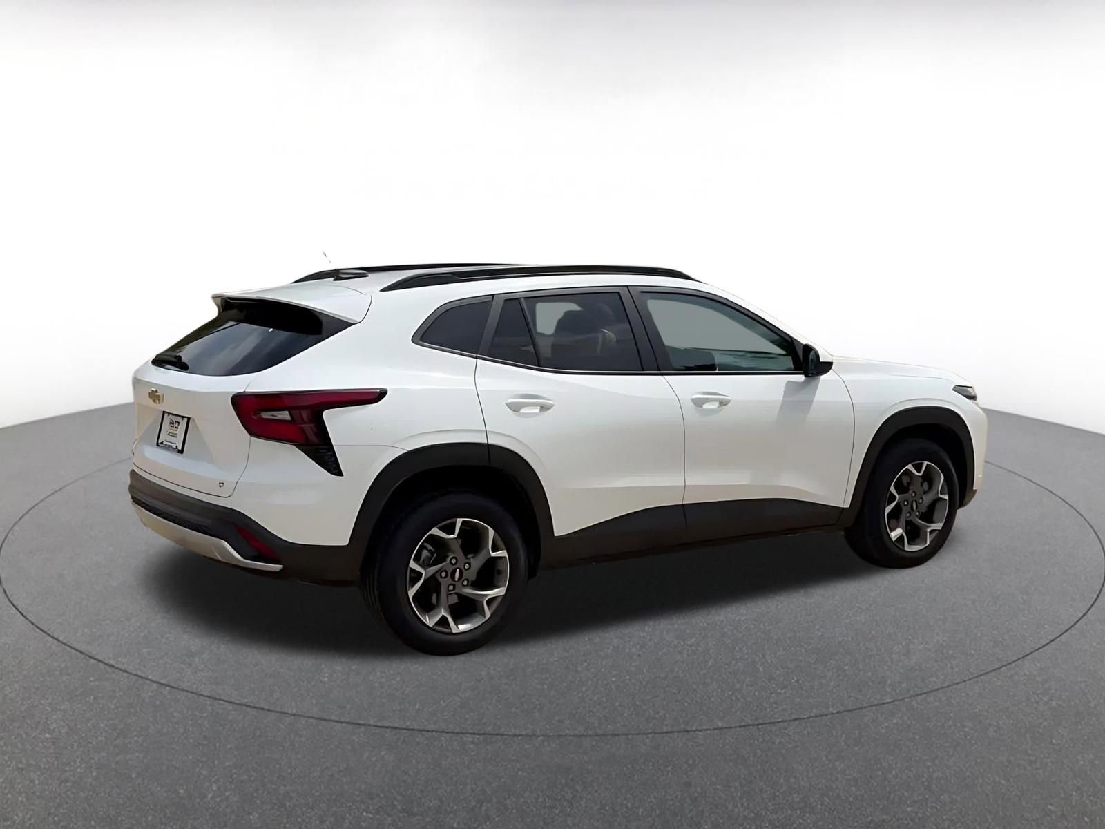 Thumbnail: 2025 Chevrolet Trax - 15