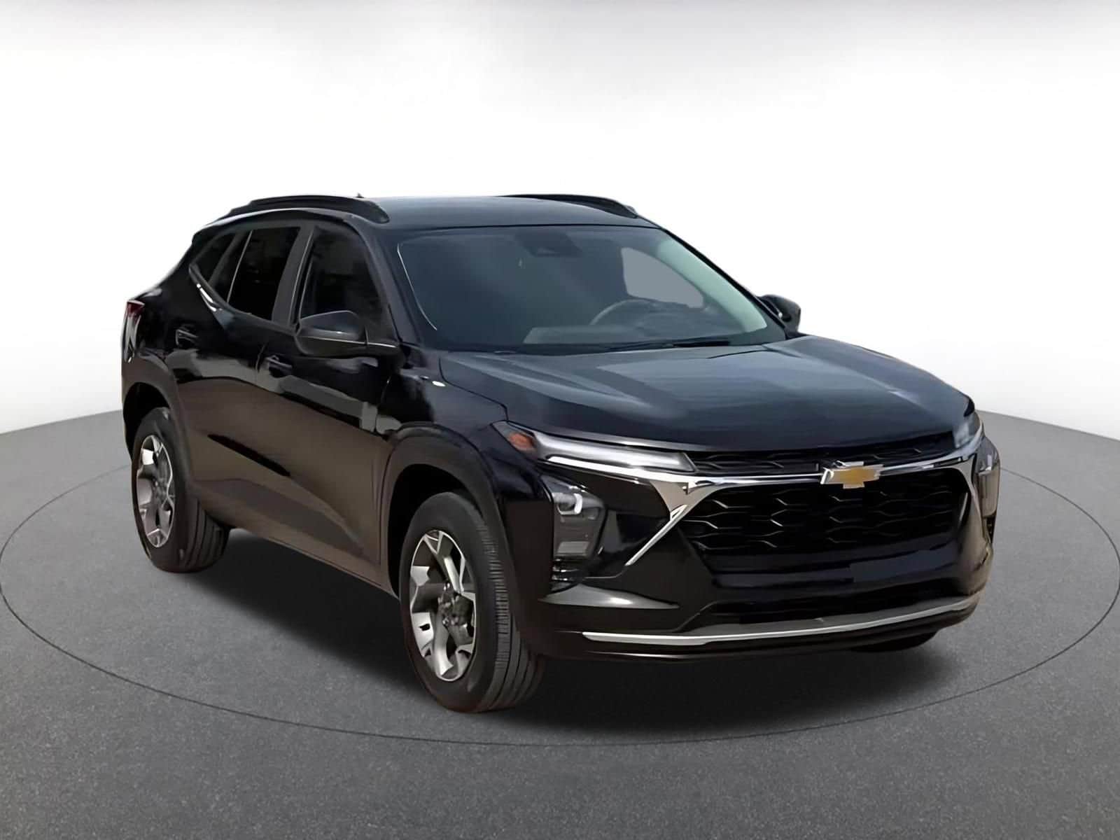 Thumbnail: 2025 Chevrolet Trax - 3