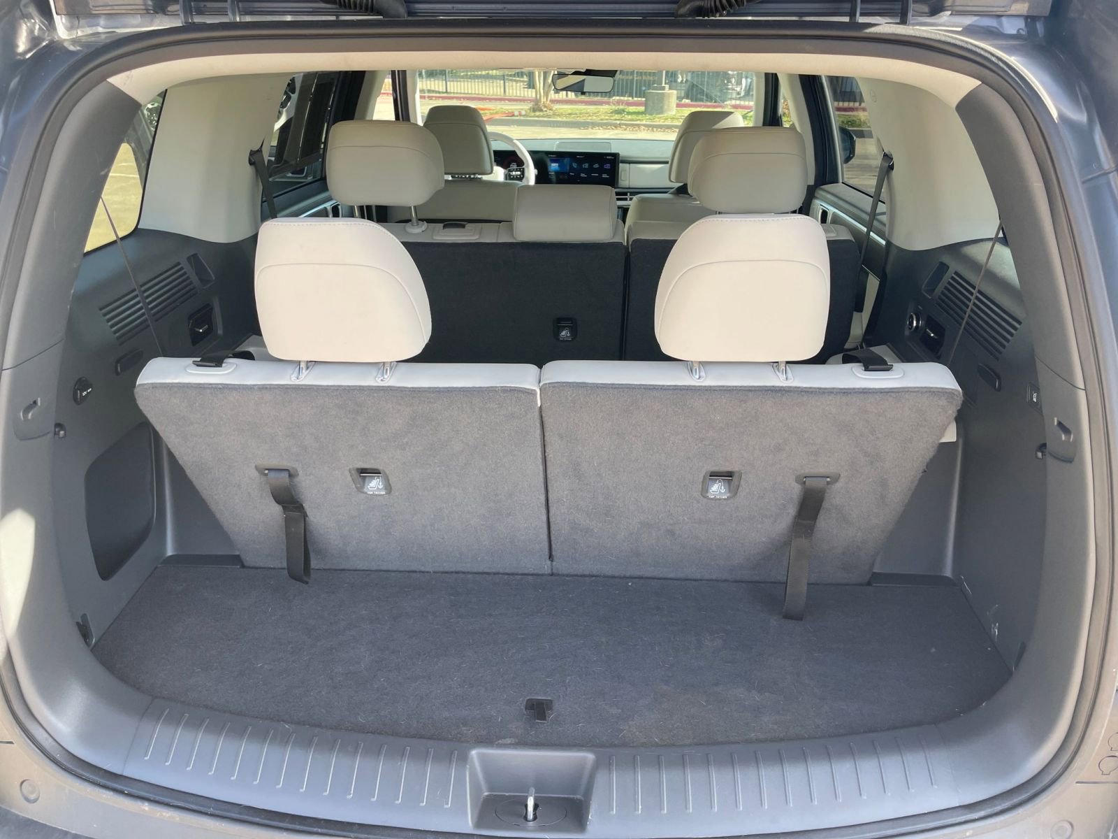 Thumbnail: 2025 Hyundai Santa Fe - 34