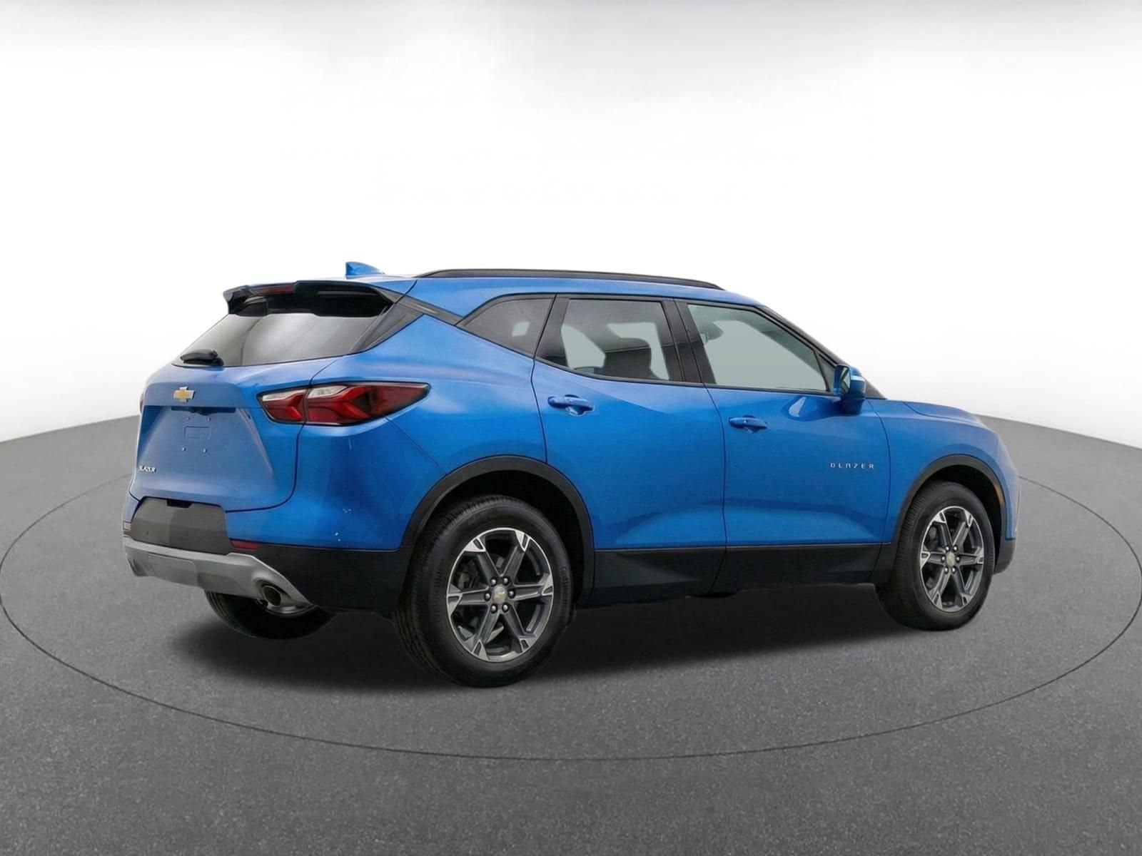 Thumbnail: 2026 Chevrolet Blazer - 9