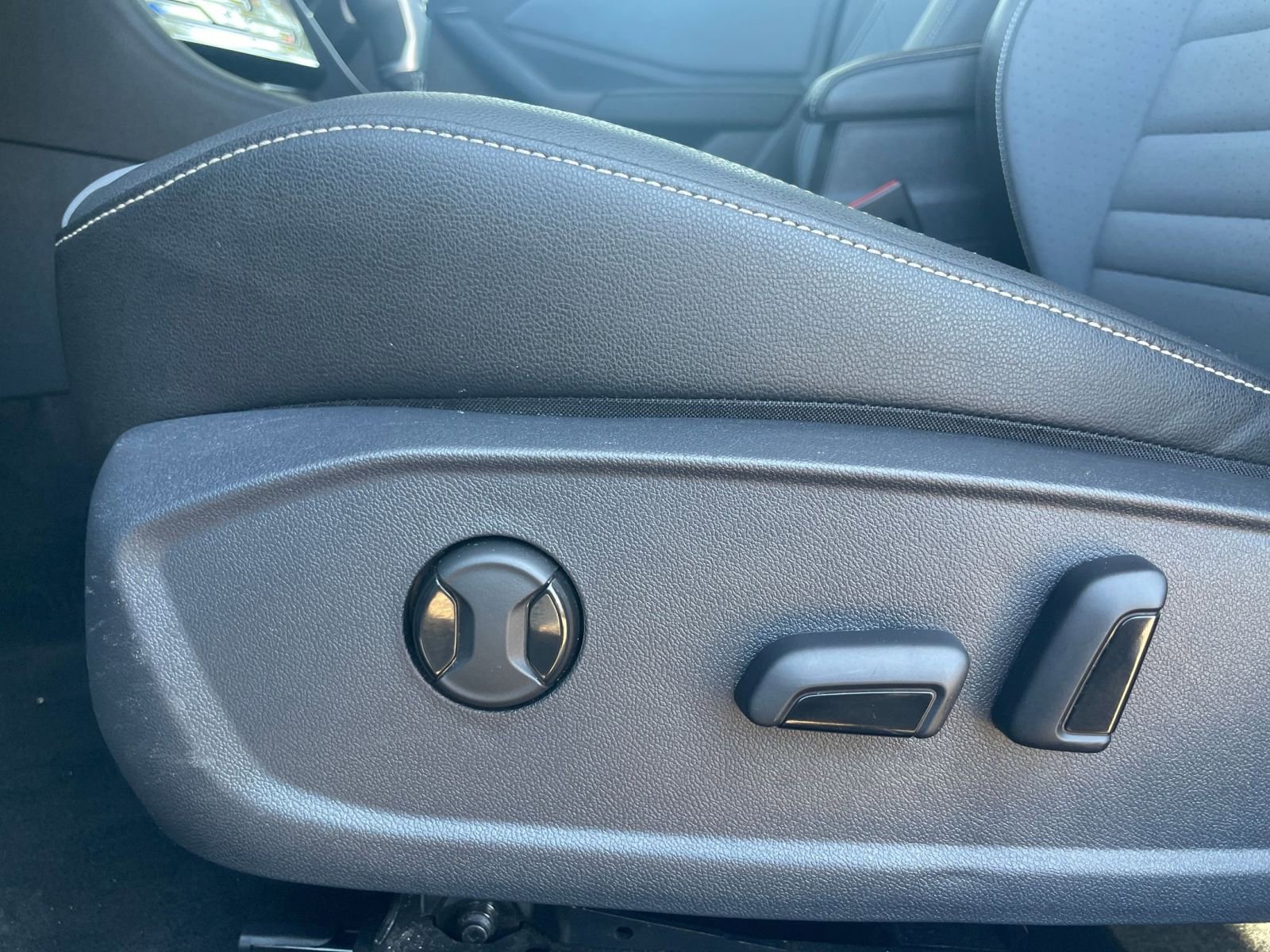 Thumbnail: 2025 Volkswagen Jetta - 24