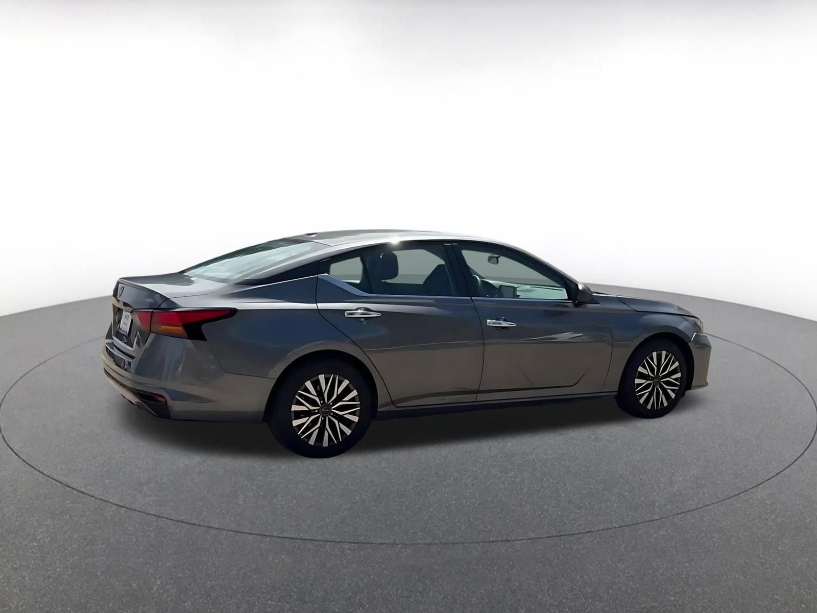 Thumbnail: 2025 Nissan Altima - 15