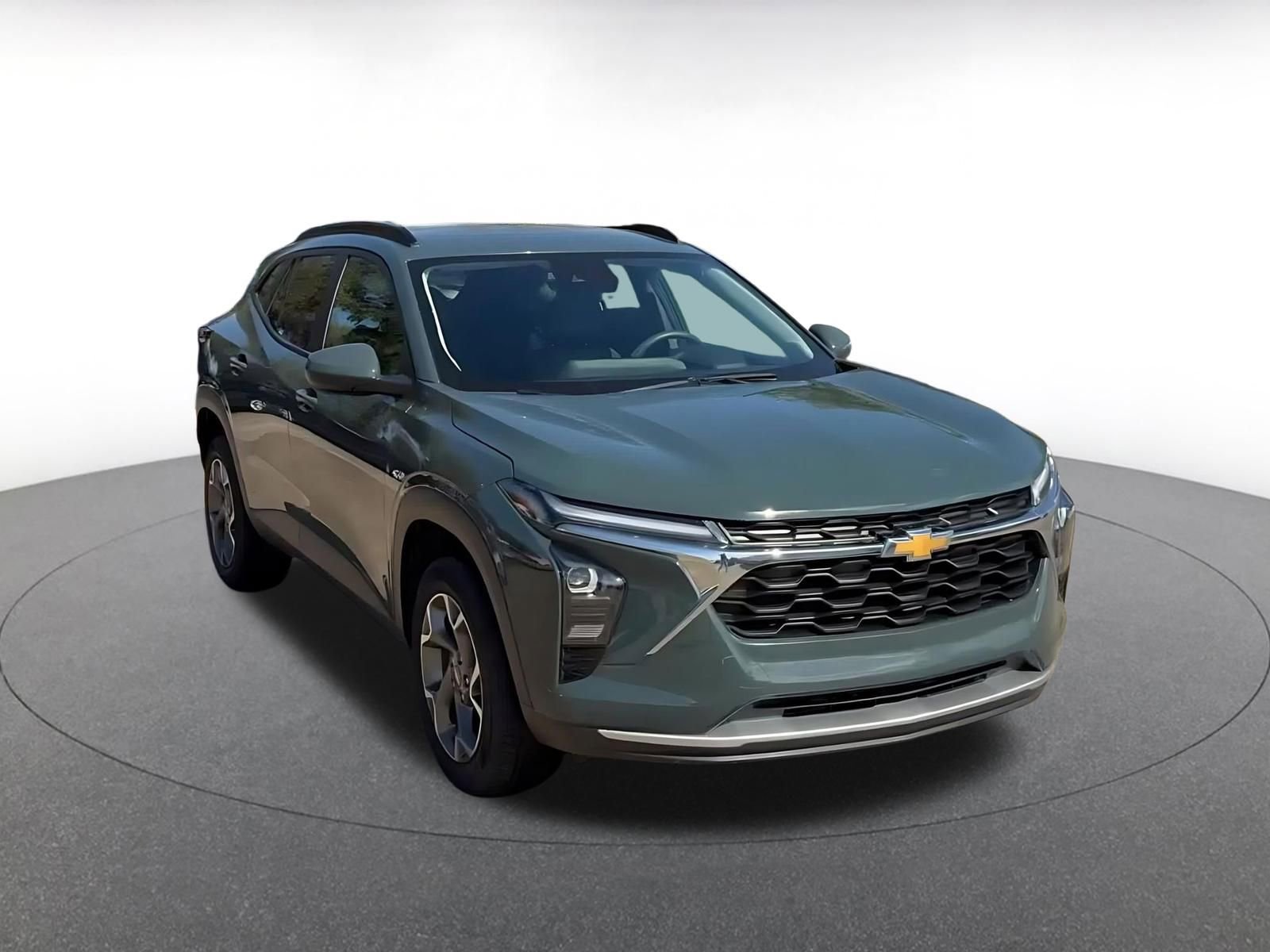 Thumbnail: 2025 Chevrolet Trax - 3