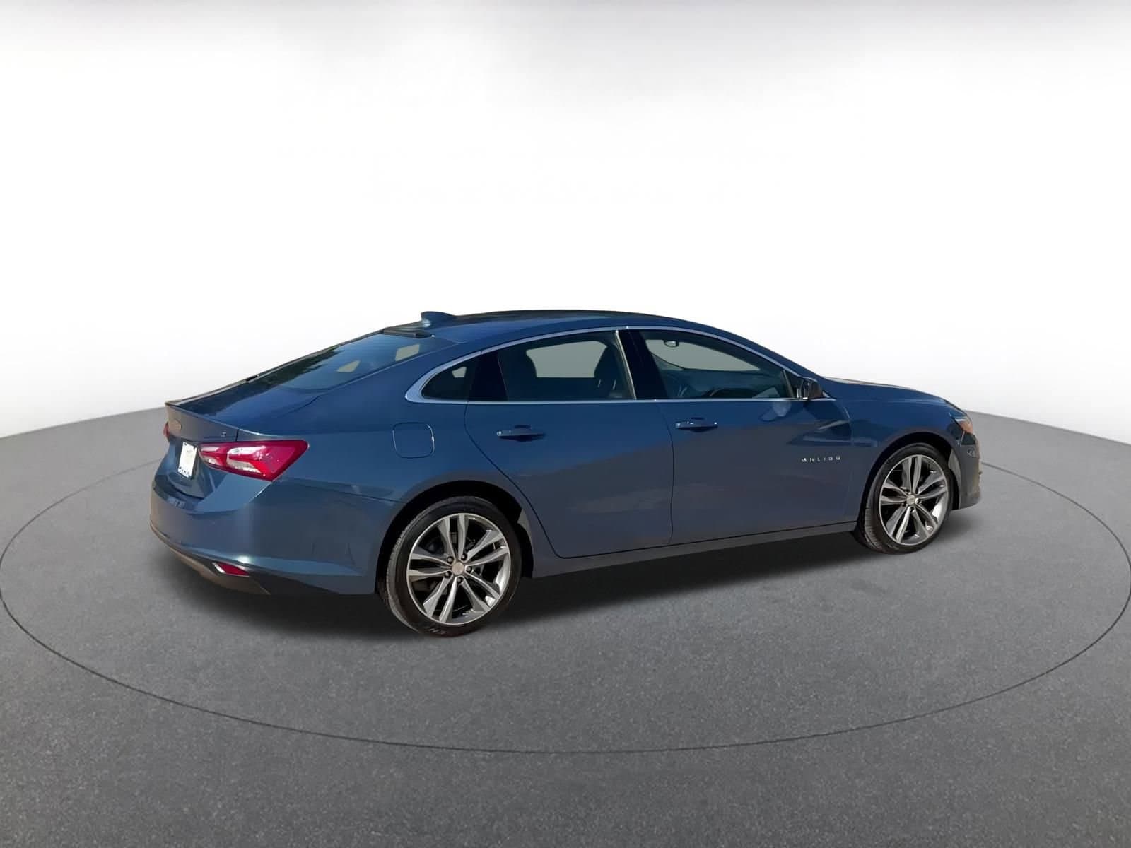 Thumbnail: 2024 Chevrolet Malibu - 15