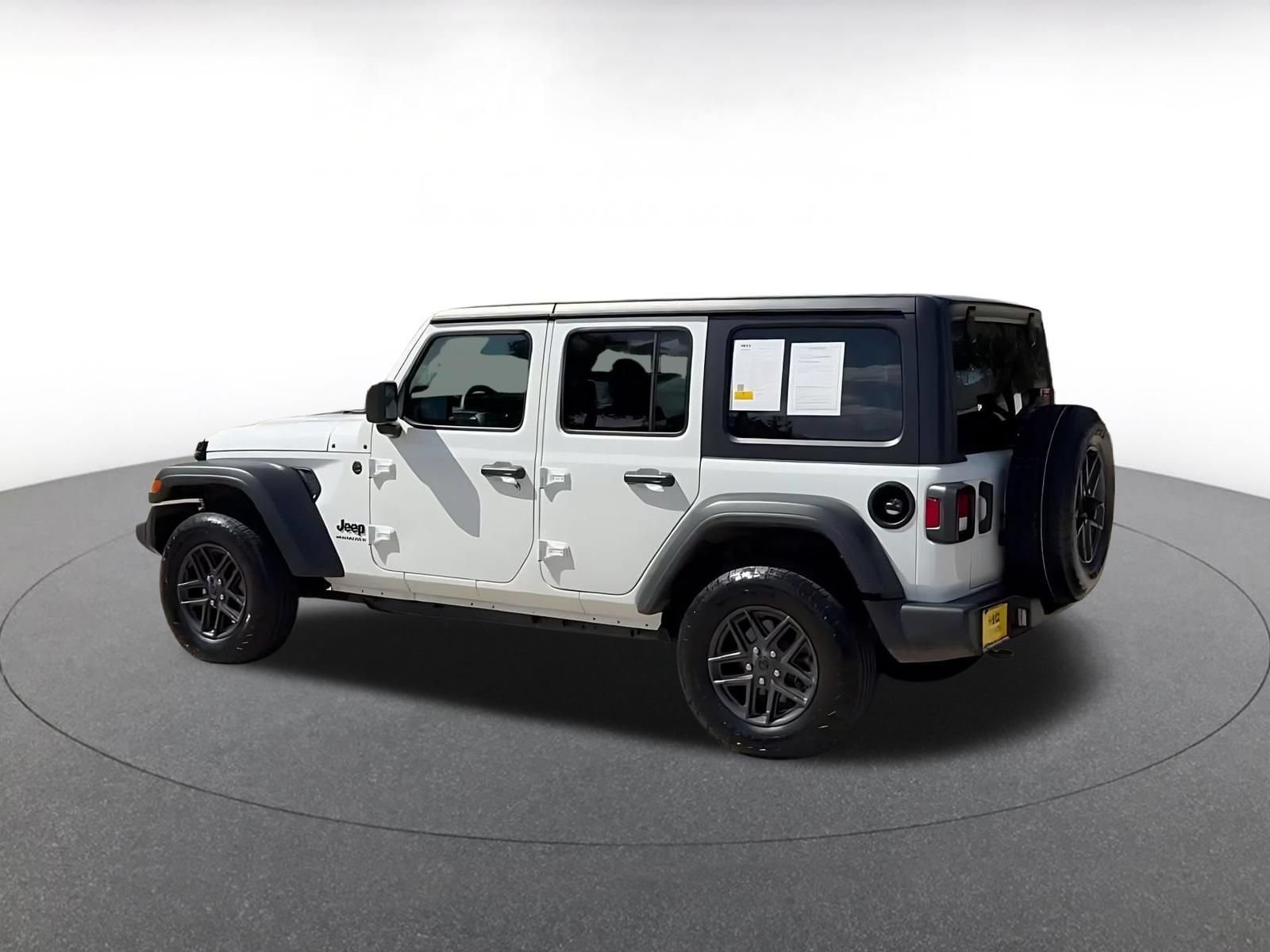 Thumbnail: 2025 Jeep Wrangler - 10