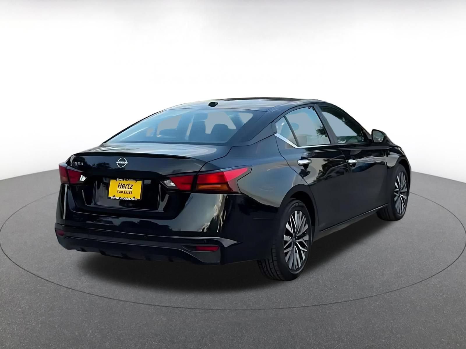 Thumbnail: 2025 Nissan Altima - 13