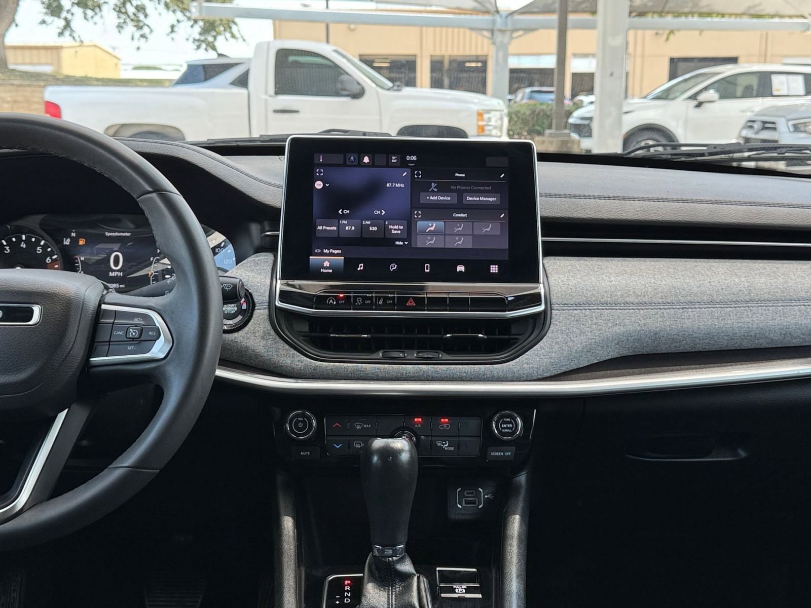 Thumbnail: 2023 Jeep Compass - 18
