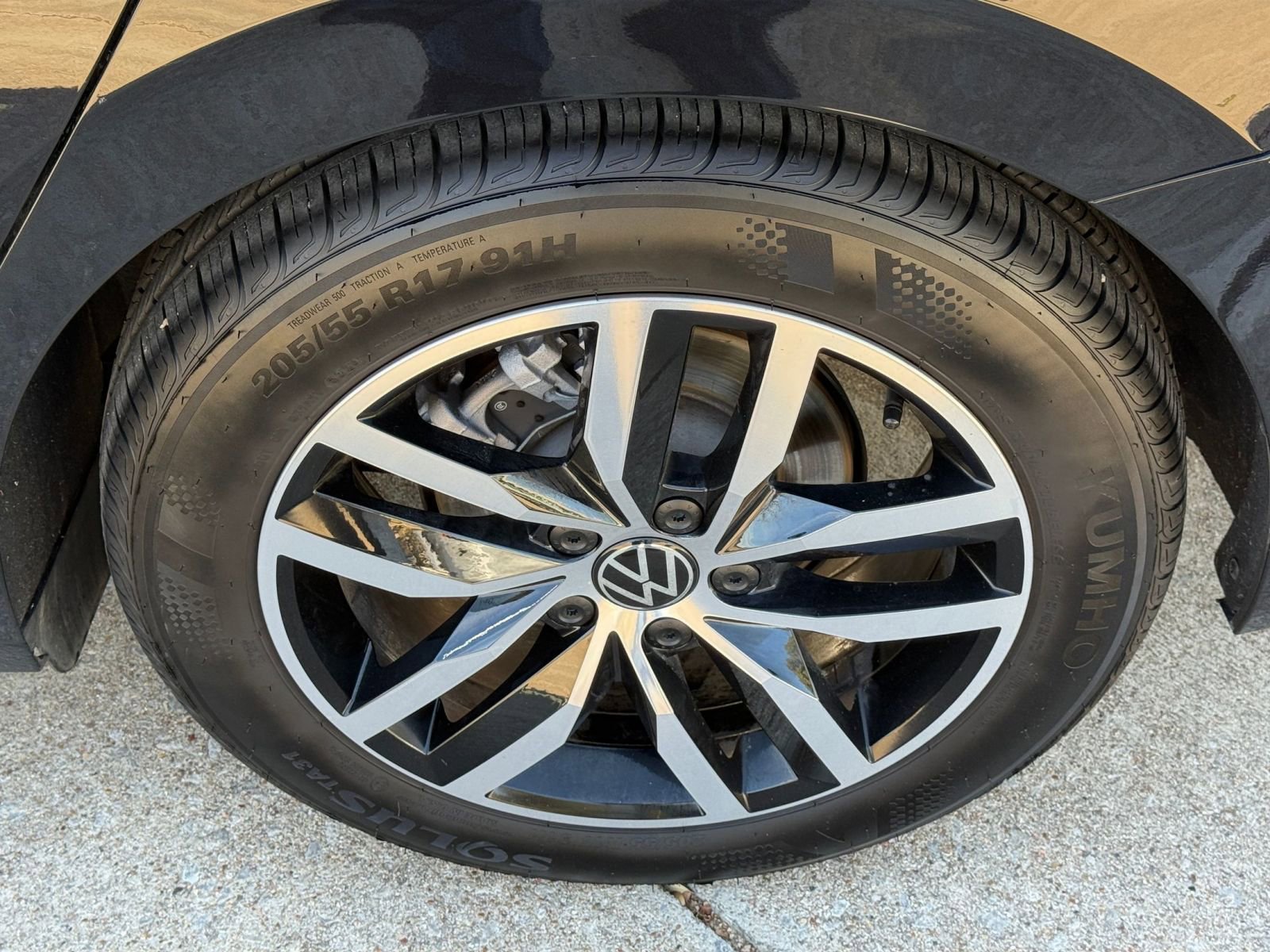 Thumbnail: 2025 Volkswagen Jetta - 32