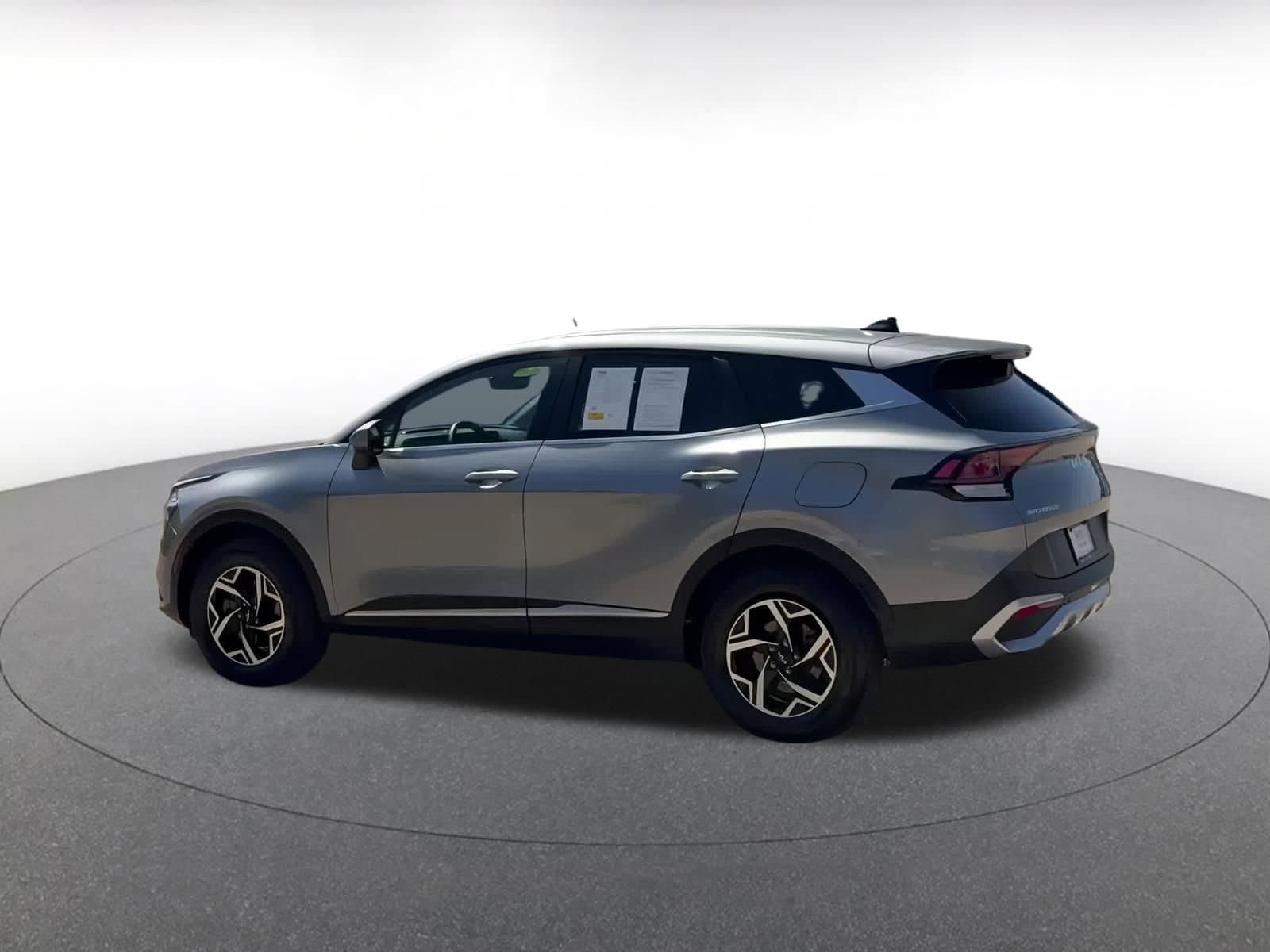 Thumbnail: 2024 Kia Sportage - 10