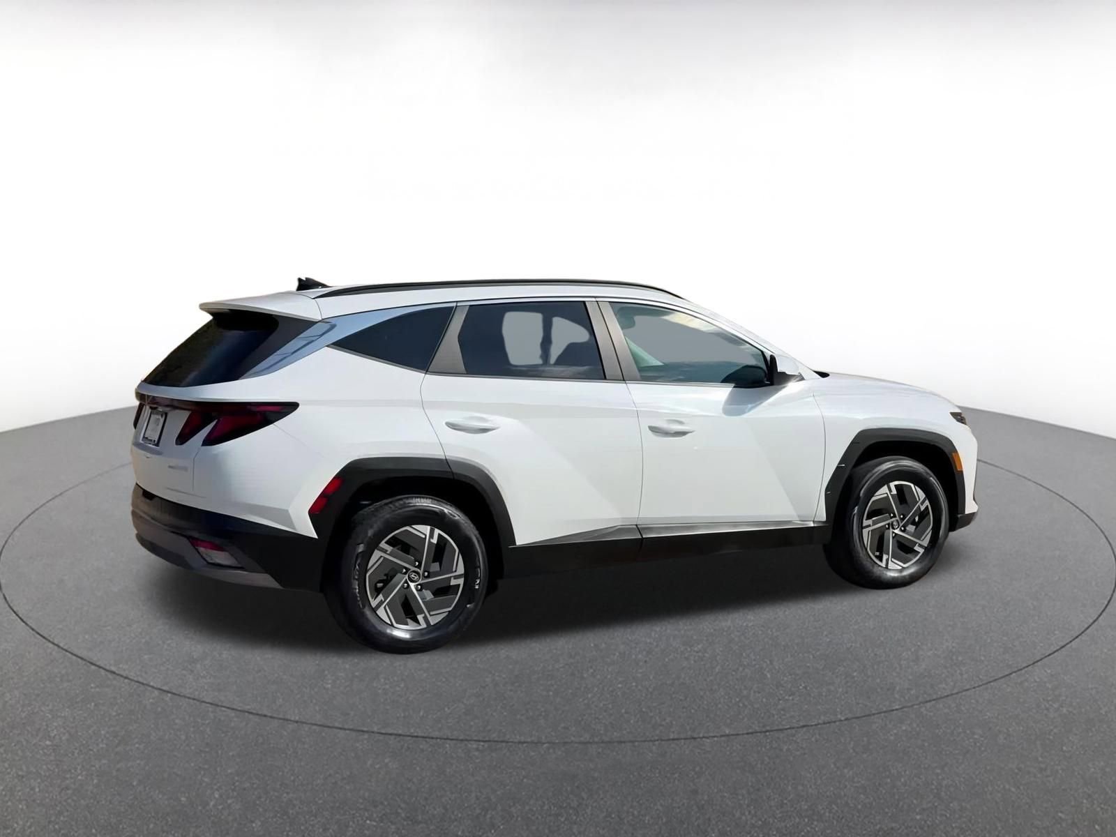 Thumbnail: 2025 Hyundai Tucson - 16