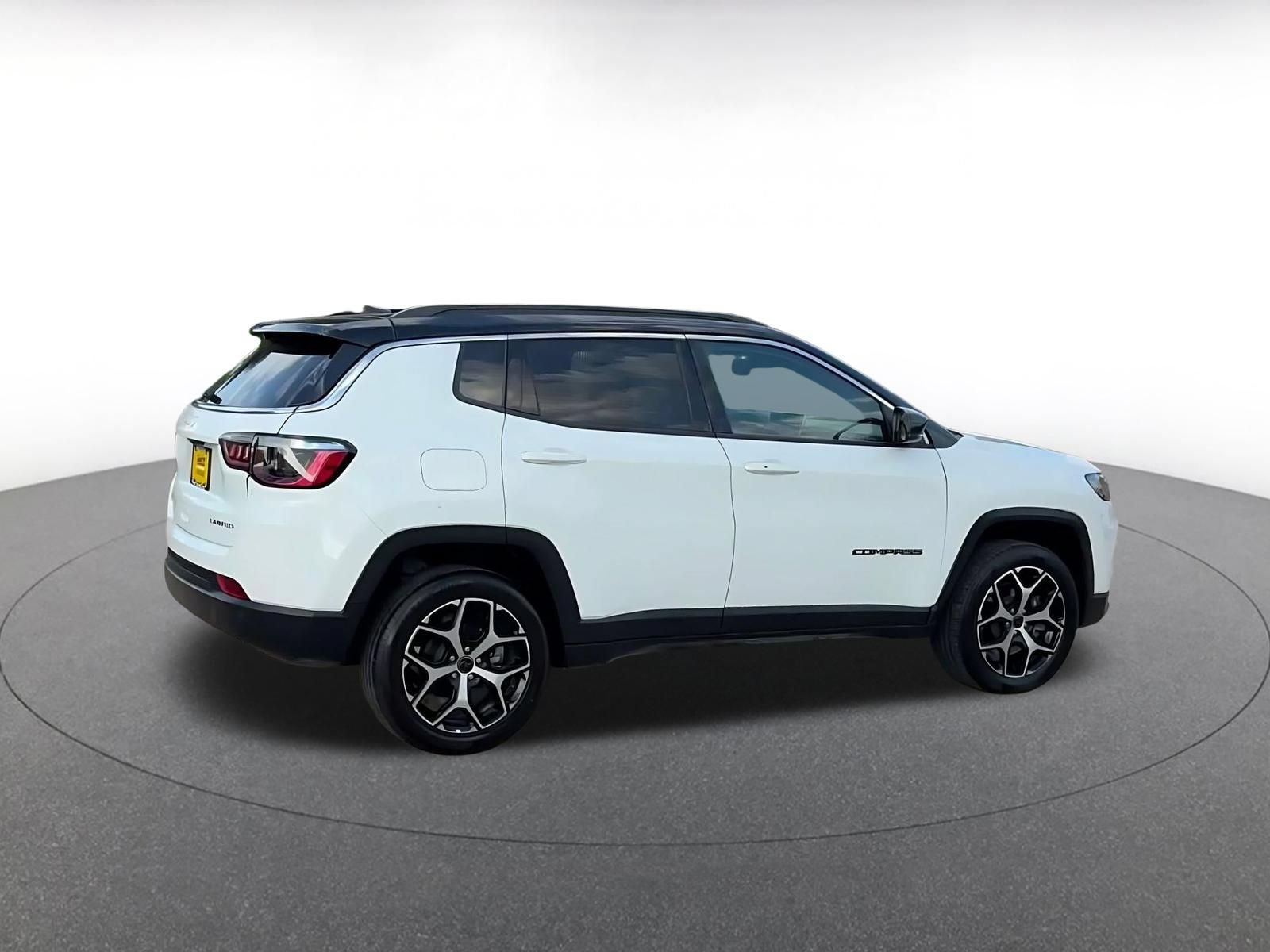 Thumbnail: 2025 Jeep Compass - 14
