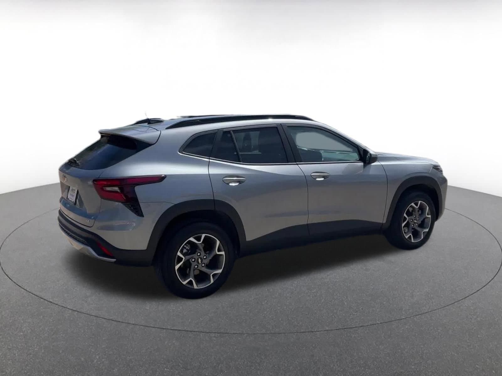 Thumbnail: 2025 Chevrolet Trax - 15