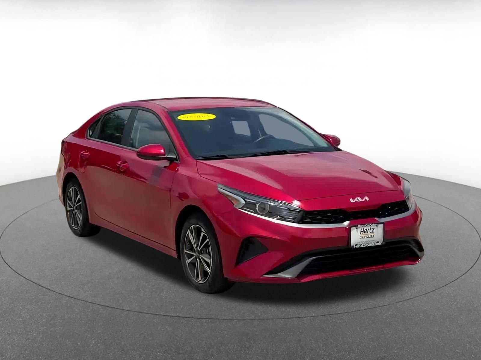 Thumbnail: 2024 Kia Forte - 3