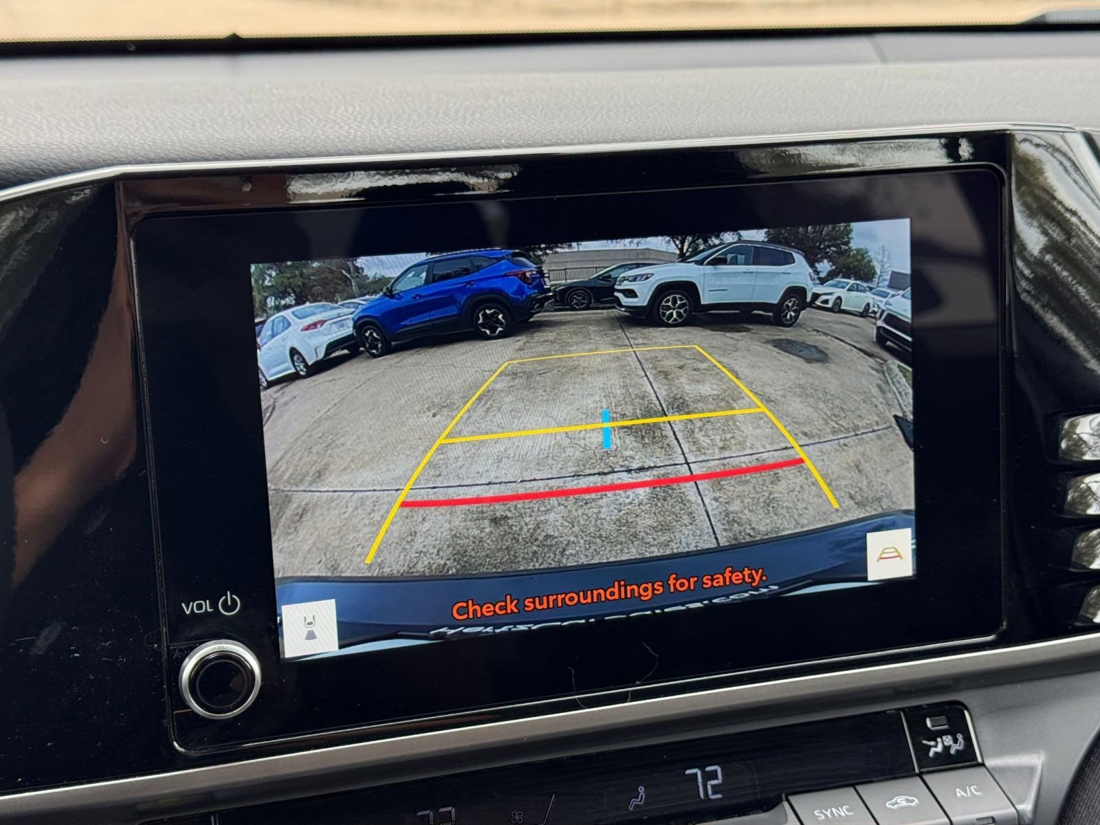 Thumbnail: 2025 Toyota Camry - 24