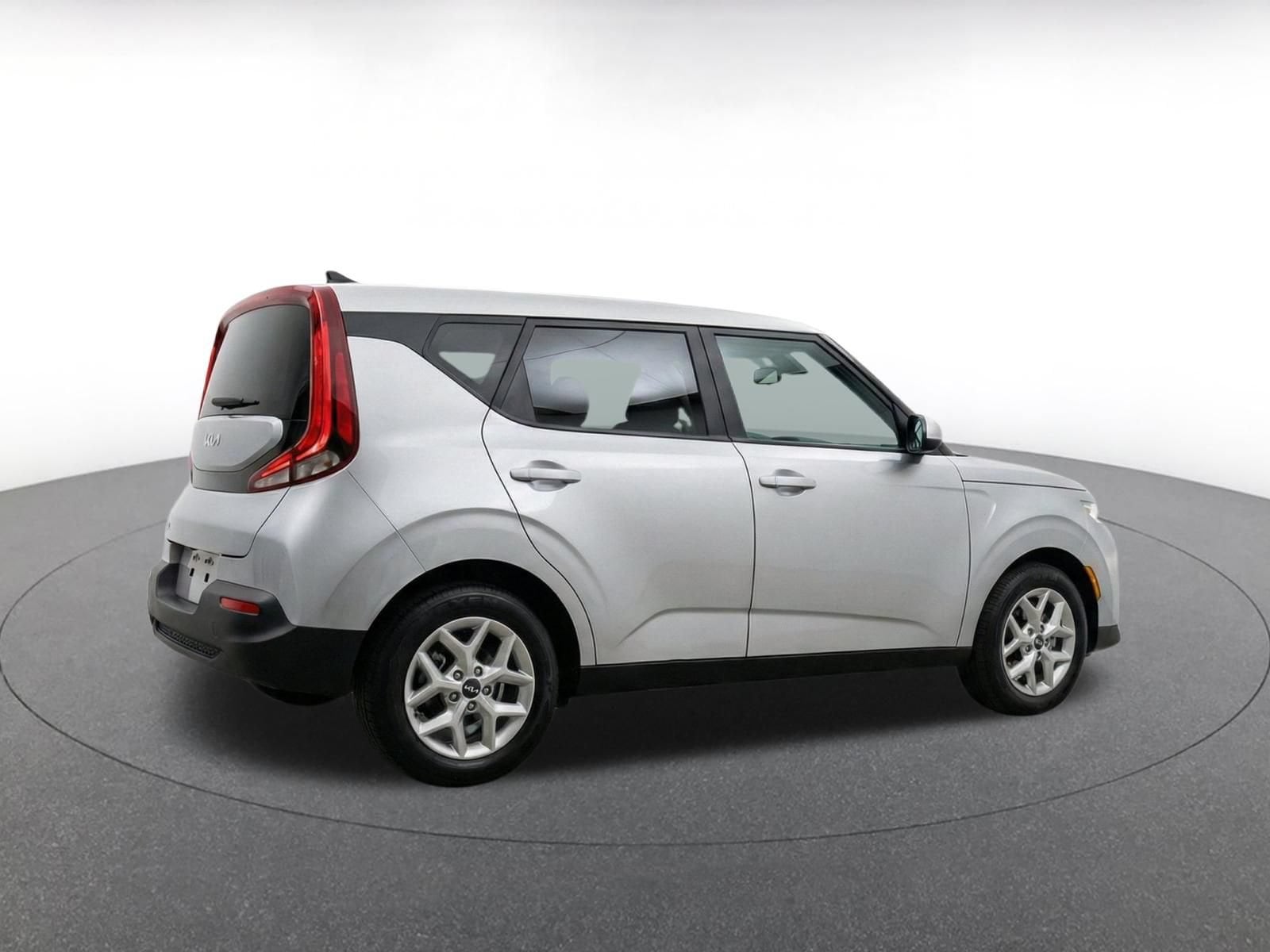 2025 Kia Soul LX - Photo 8