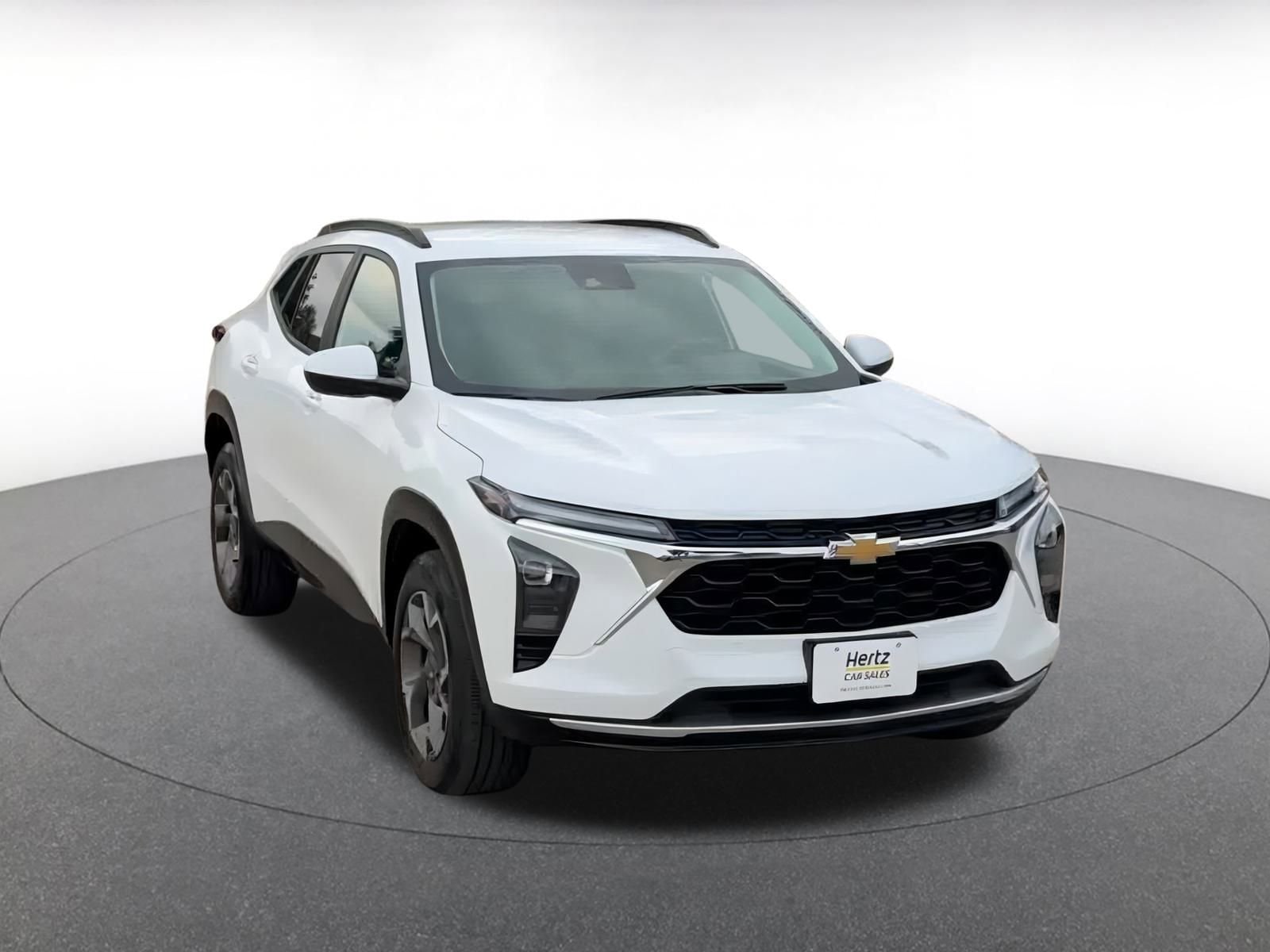 Thumbnail: 2025 Chevrolet Trax - 3