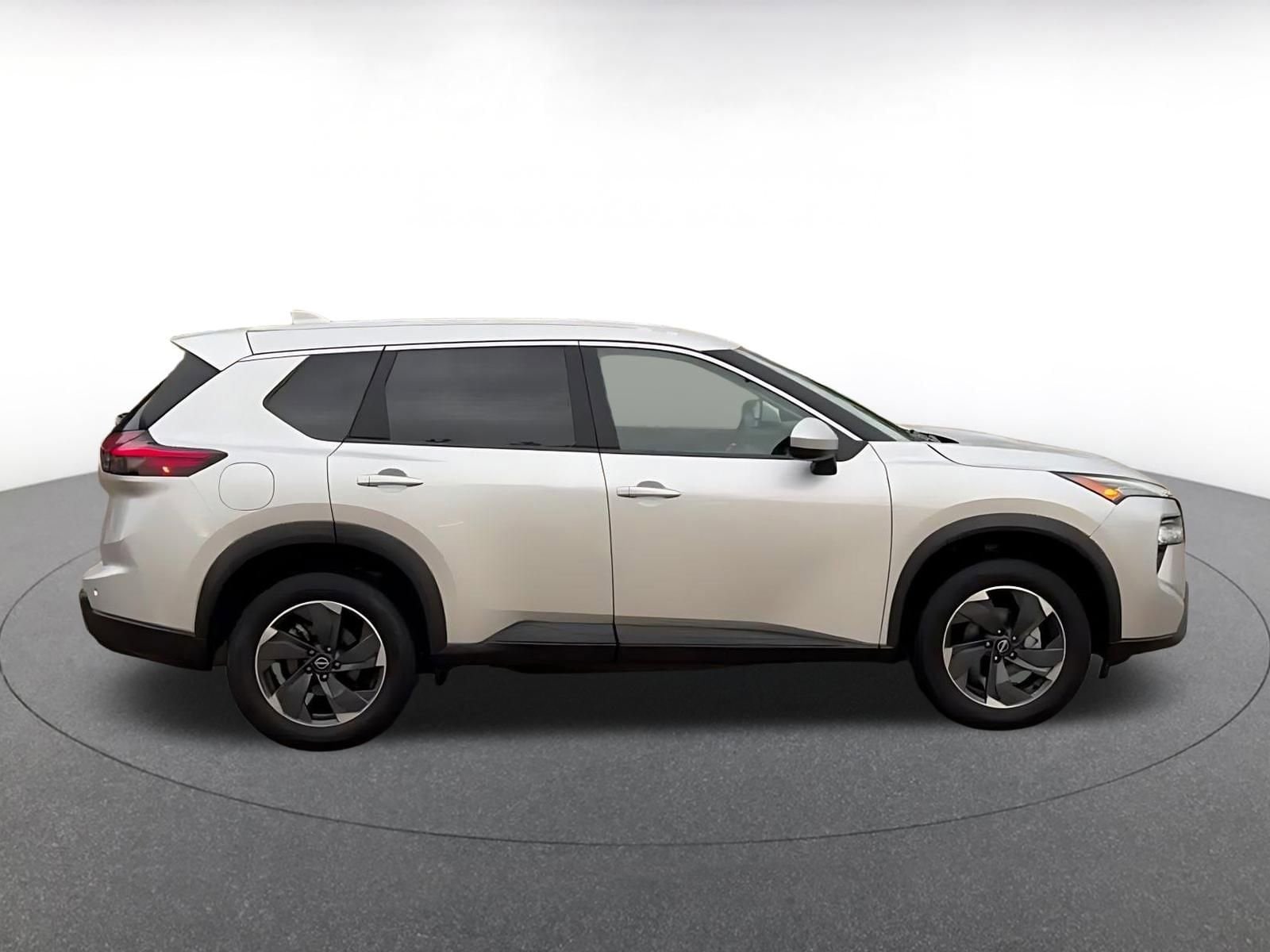 Thumbnail: 2025 Nissan Rogue - 16