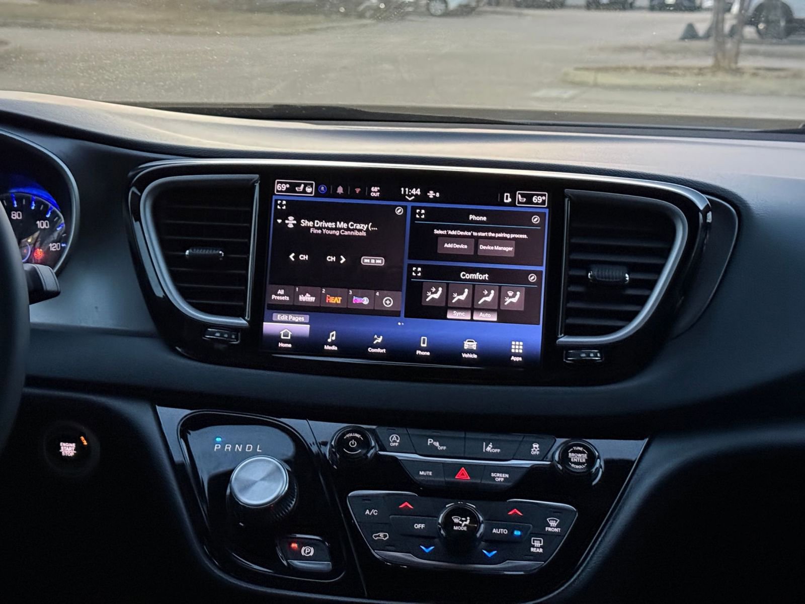 Thumbnail: 2025 Chrysler Pacifica - 20