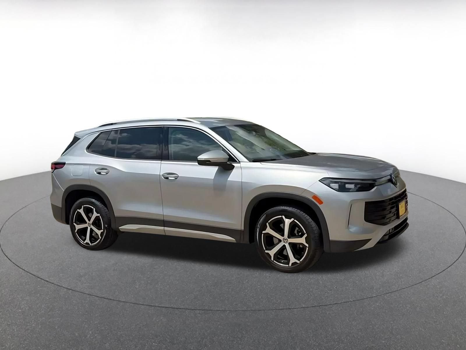 Thumbnail: 2026 Volkswagen Tiguan - 2