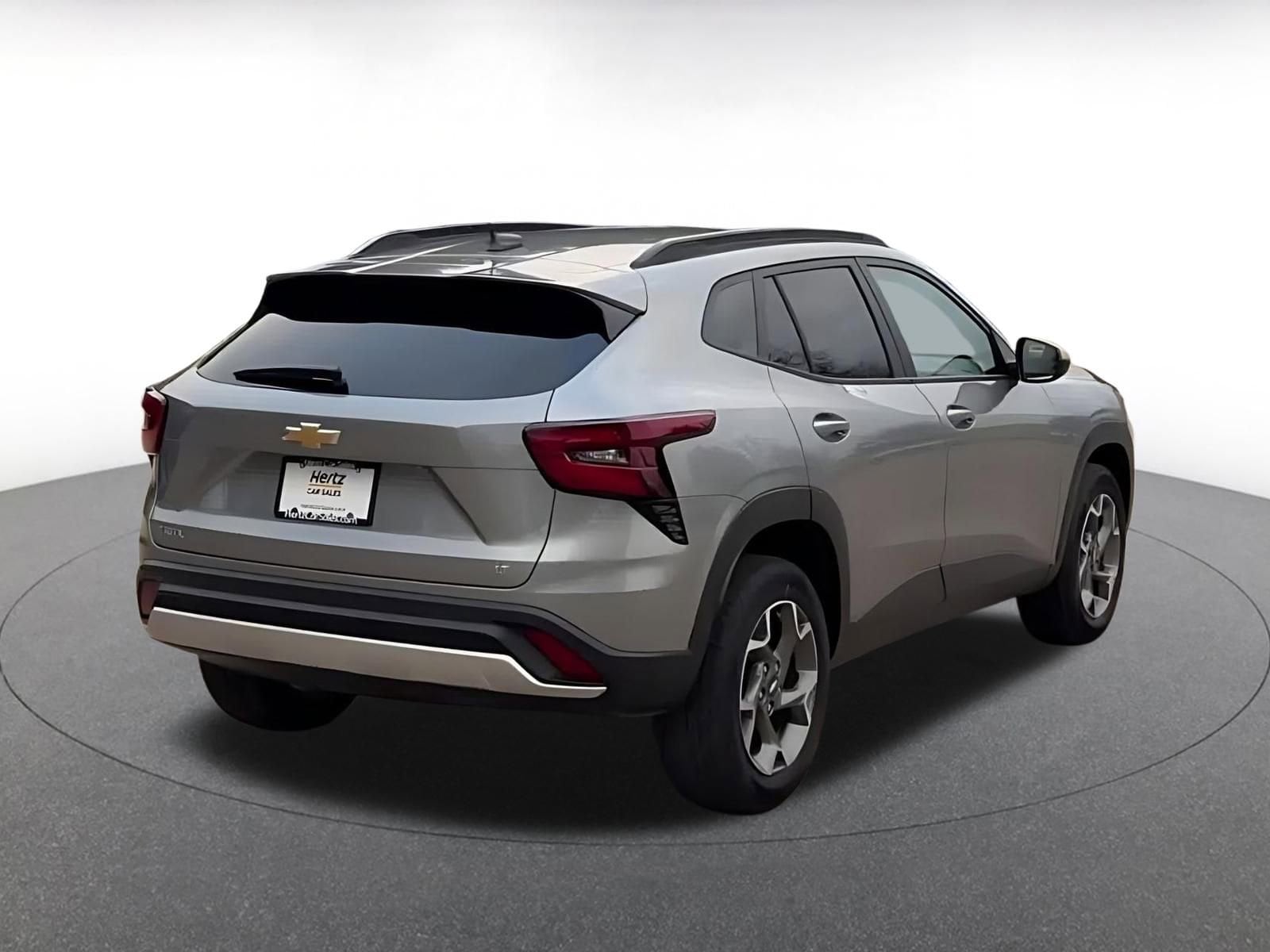 Thumbnail: 2025 Chevrolet Trax - 15